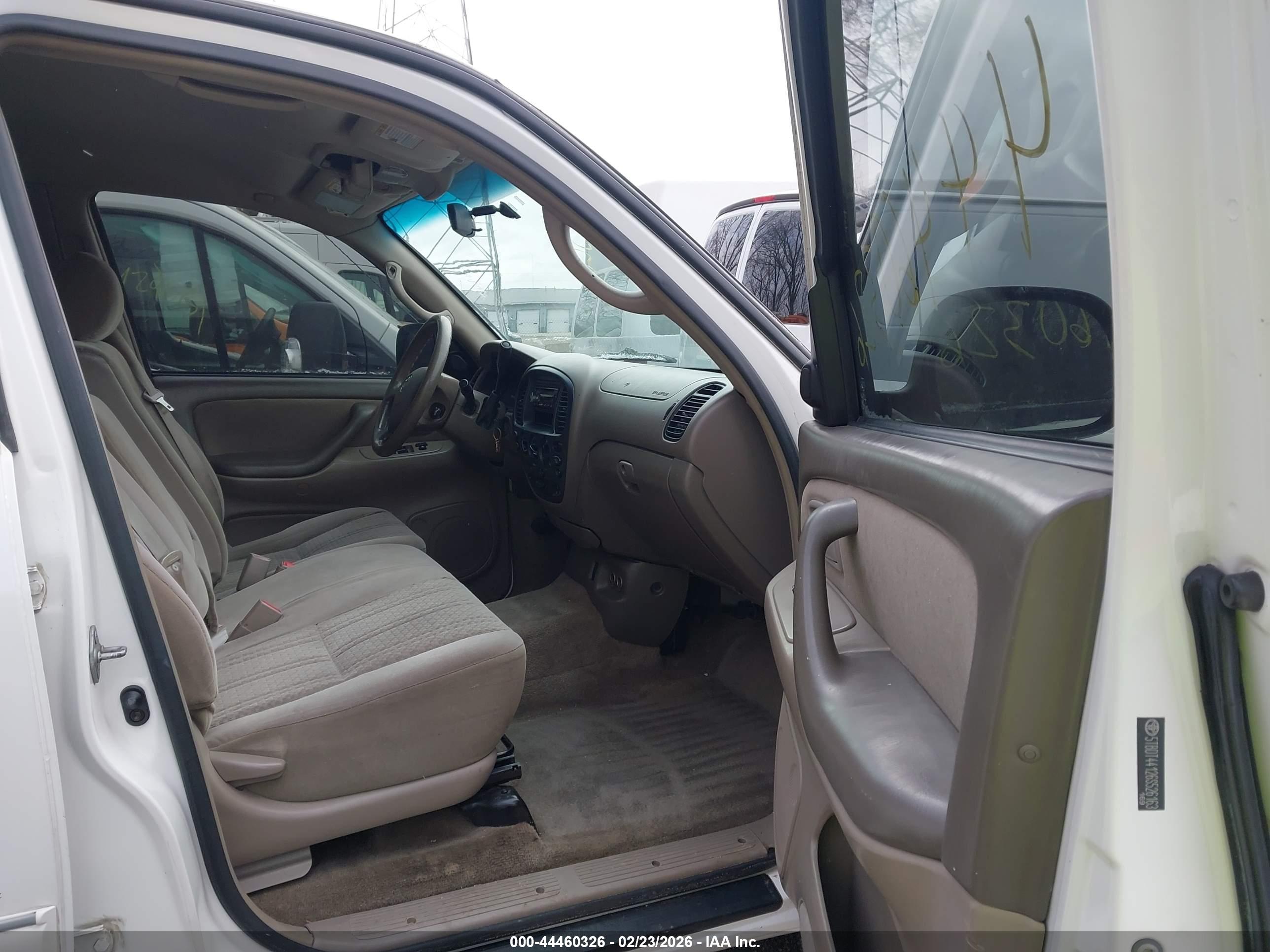 TOYOTA TUNDRA image 5