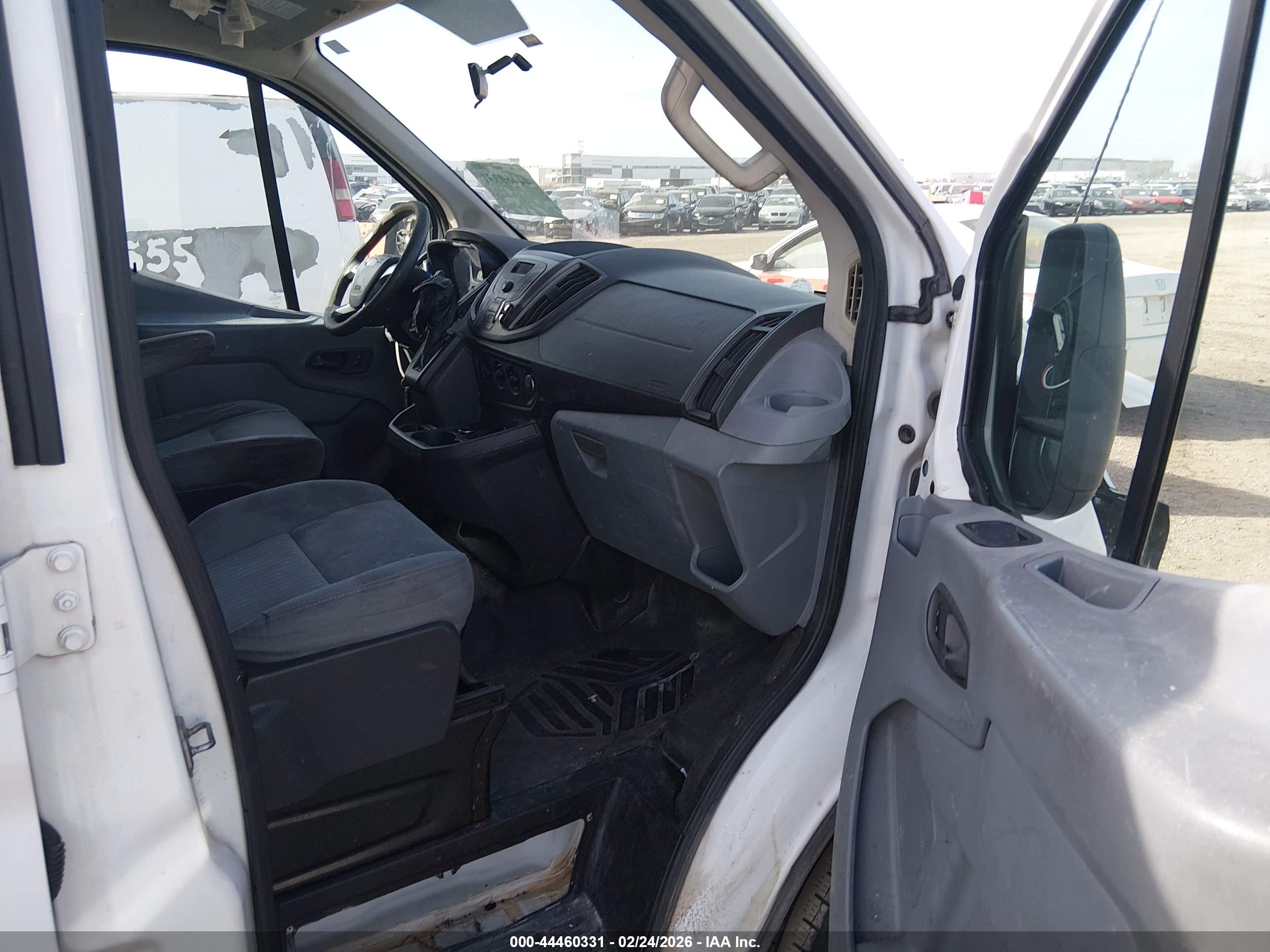 FORD TRANSIT-250 image 5
