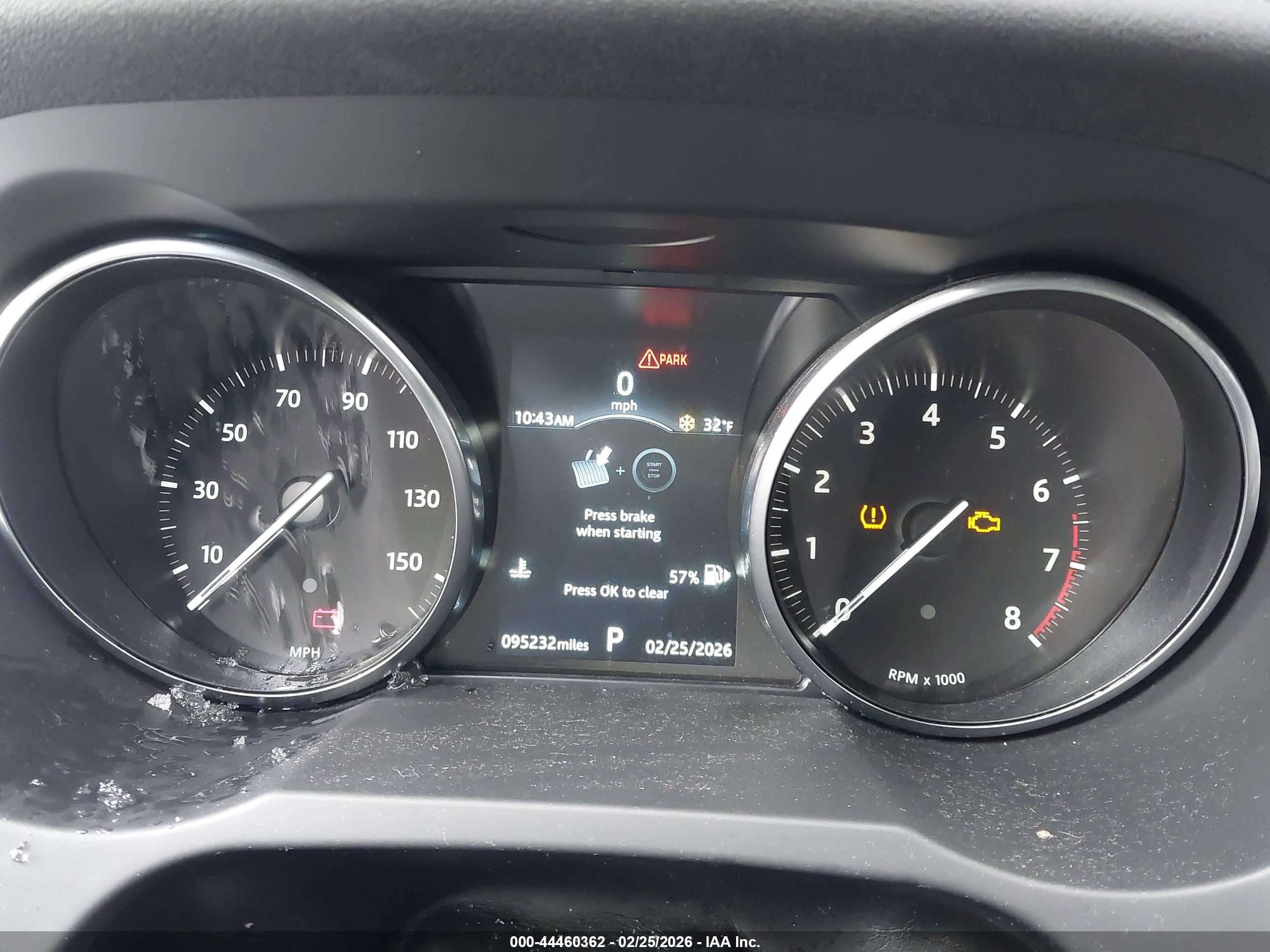 LAND ROVER image 7