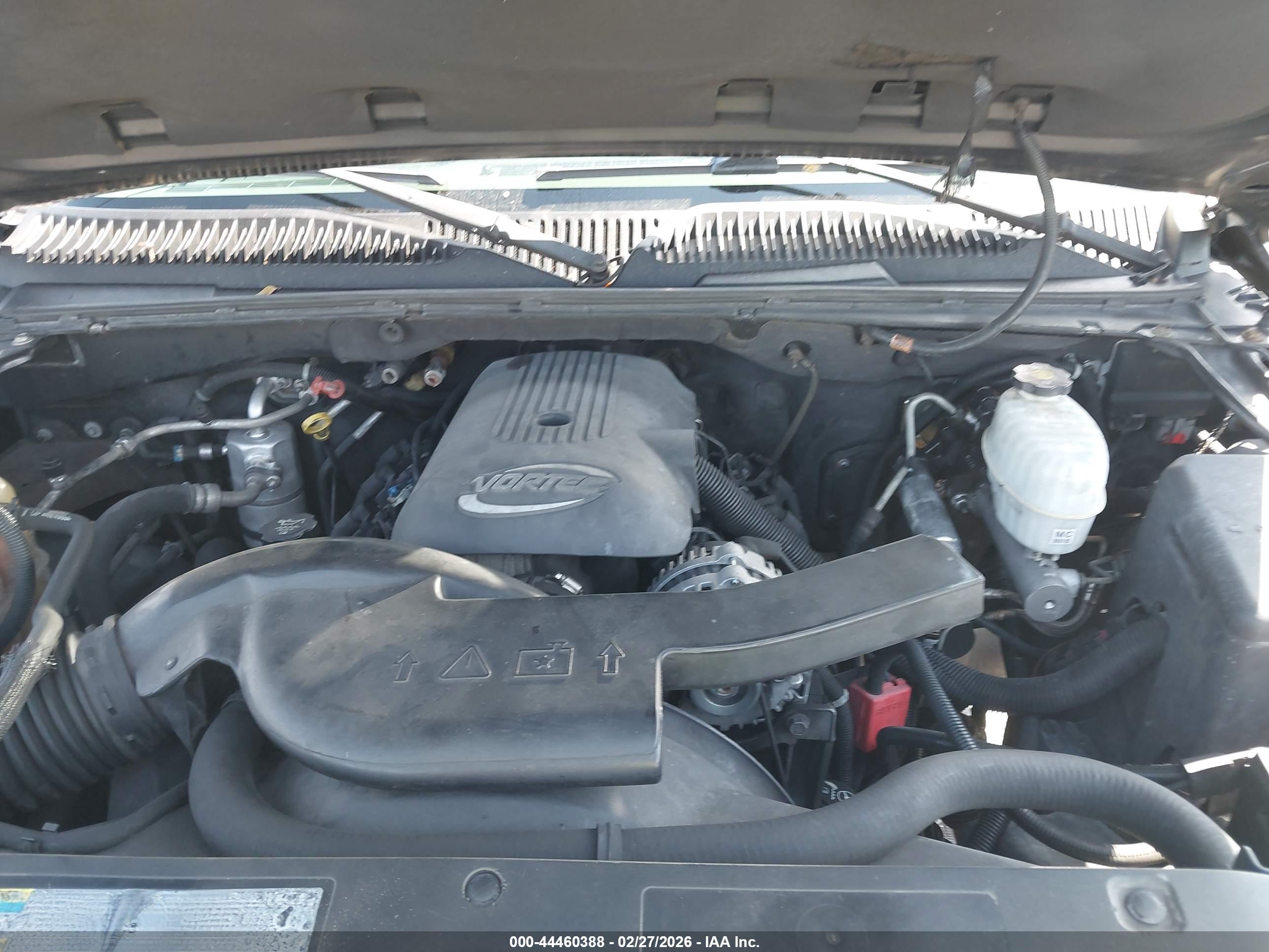 CHEVROLET TAHOE image 10
