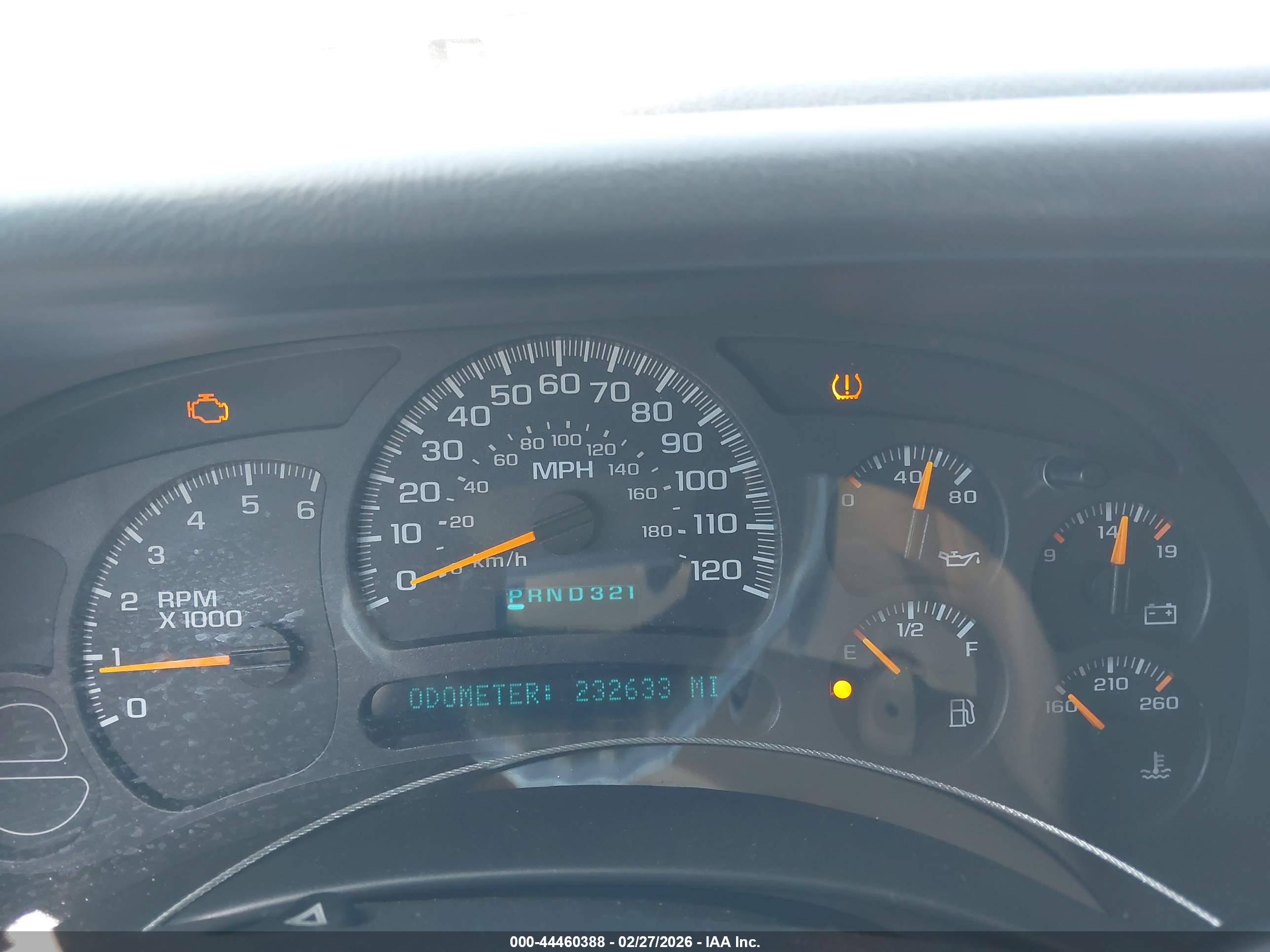 CHEVROLET TAHOE image 7