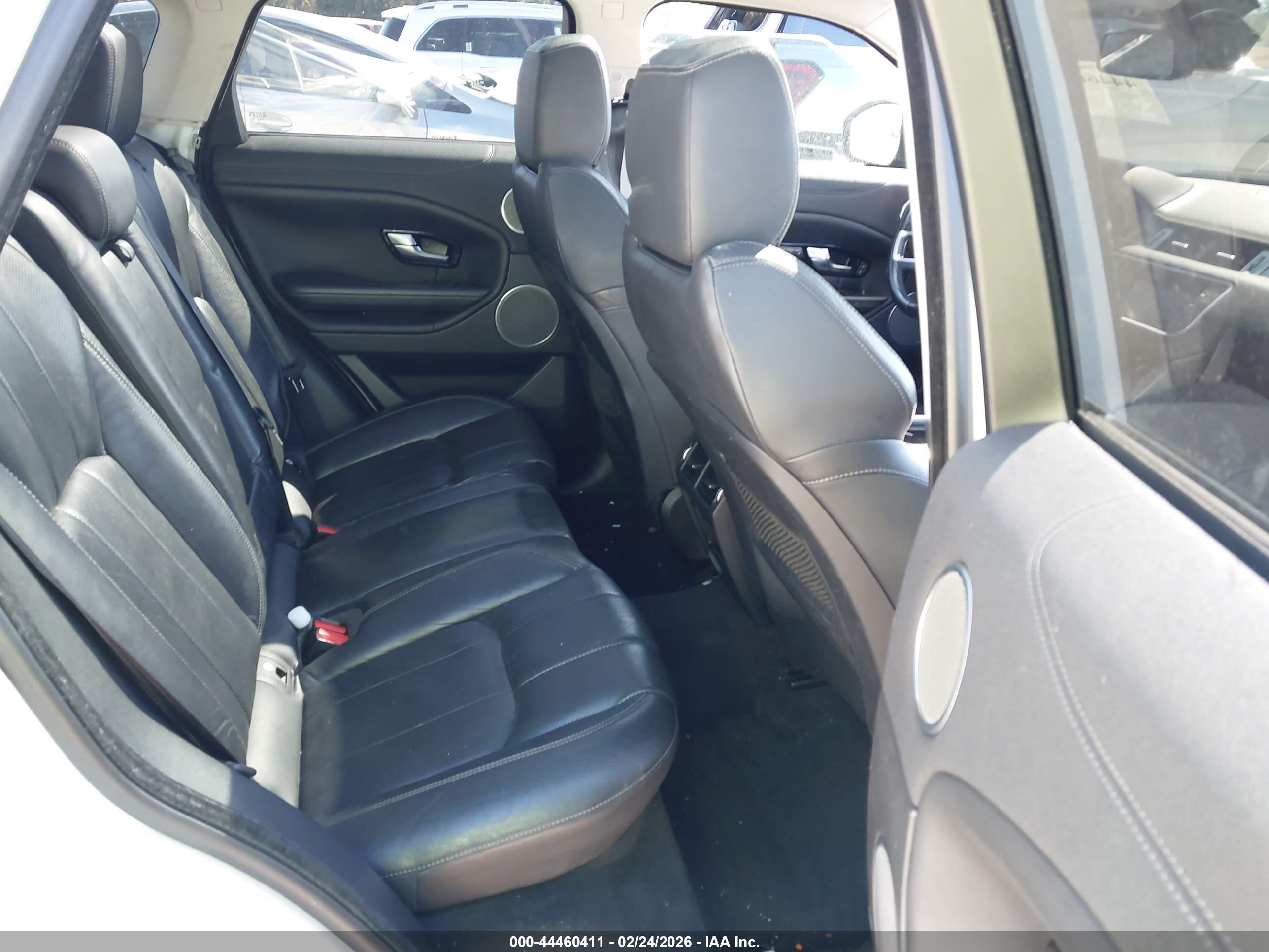 LAND ROVER image 8