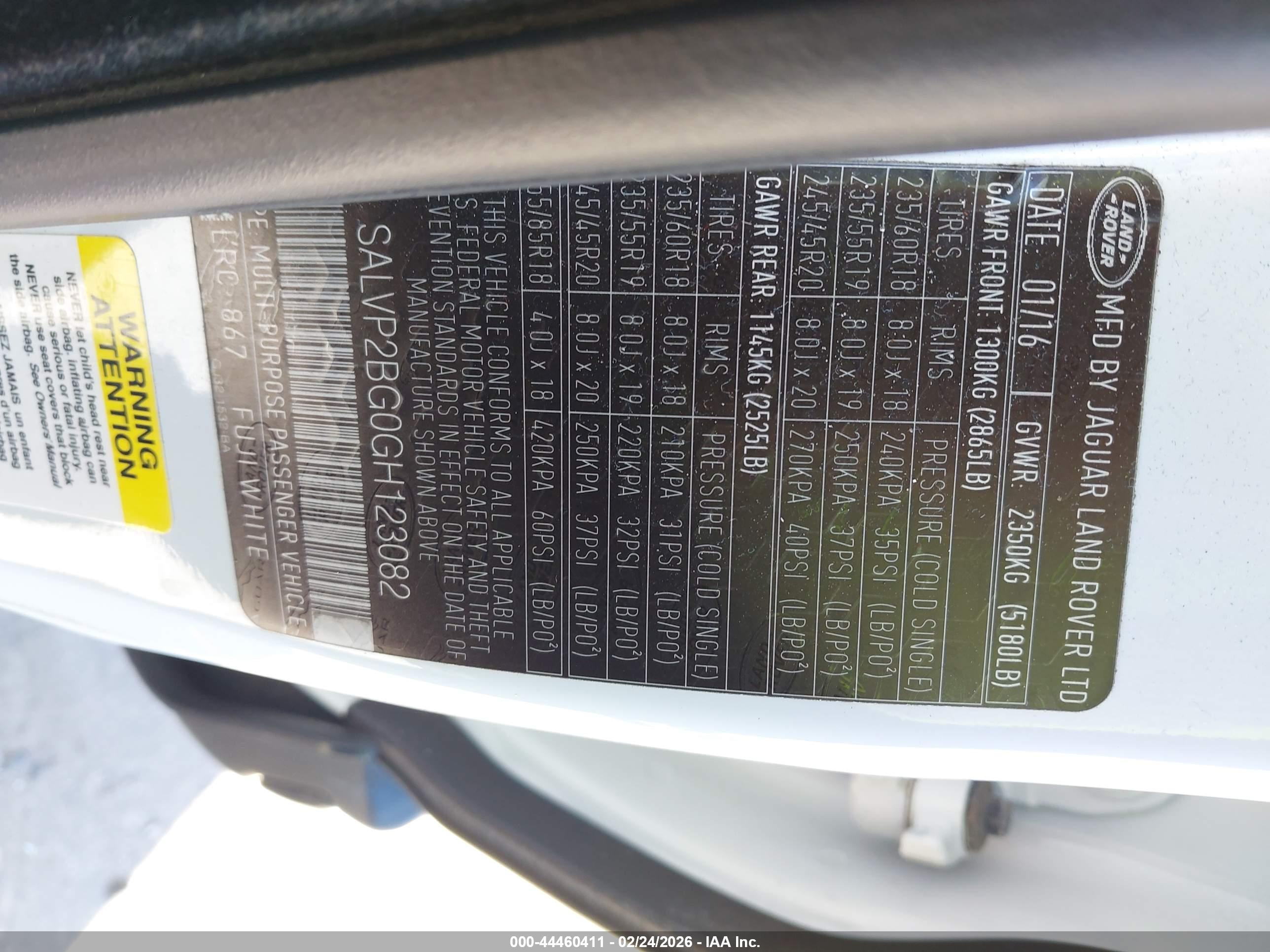 LAND ROVER image 9