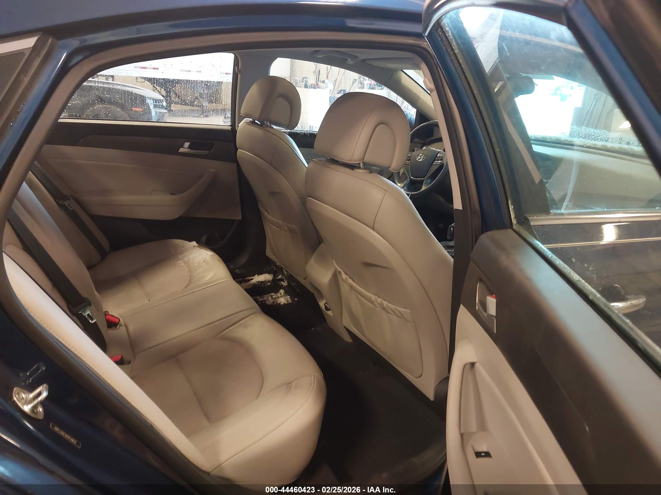 HYUNDAI SONATA image 8