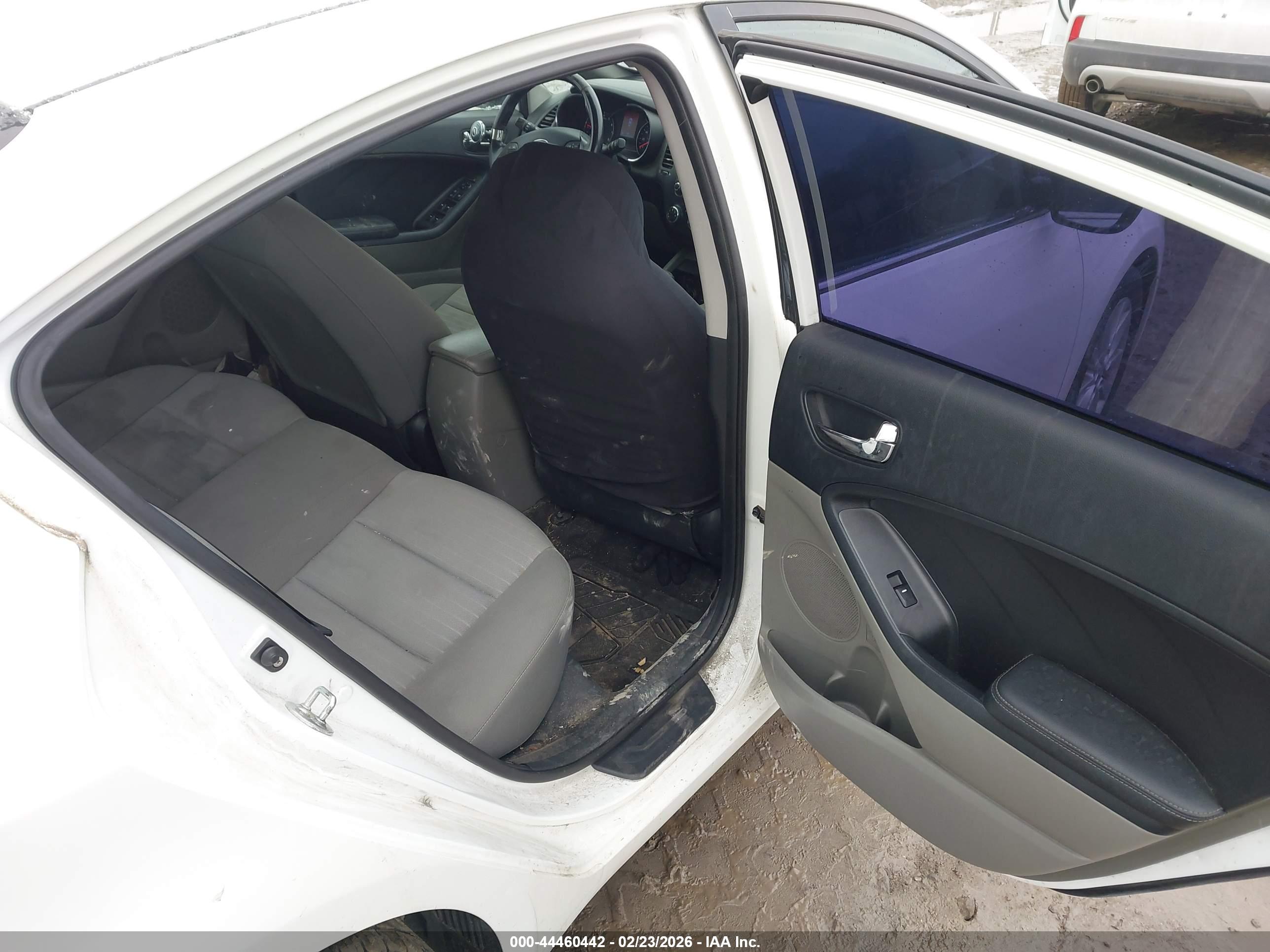 KIA FORTE image 8