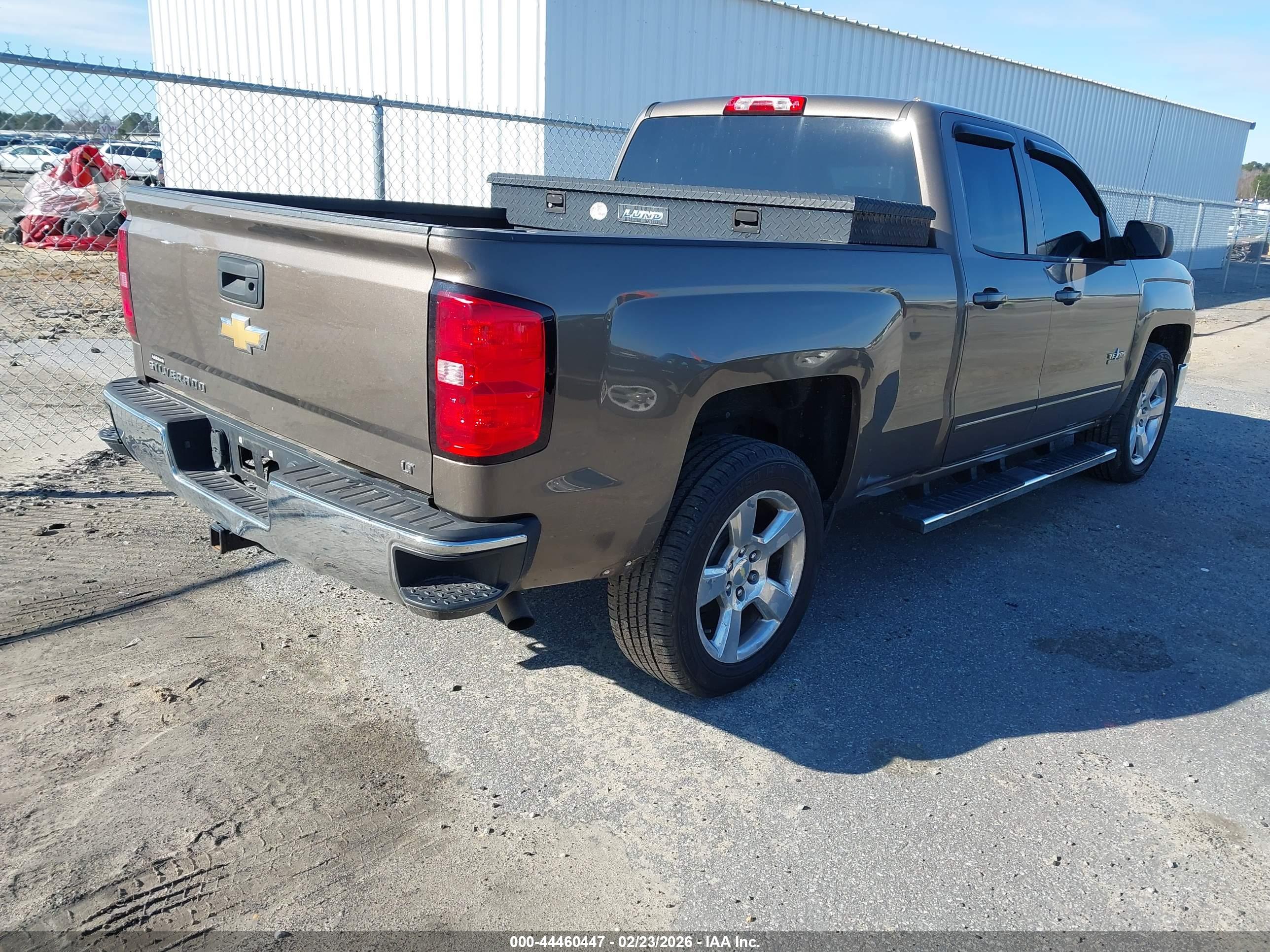 CHEVROLET SILVERADO image 4