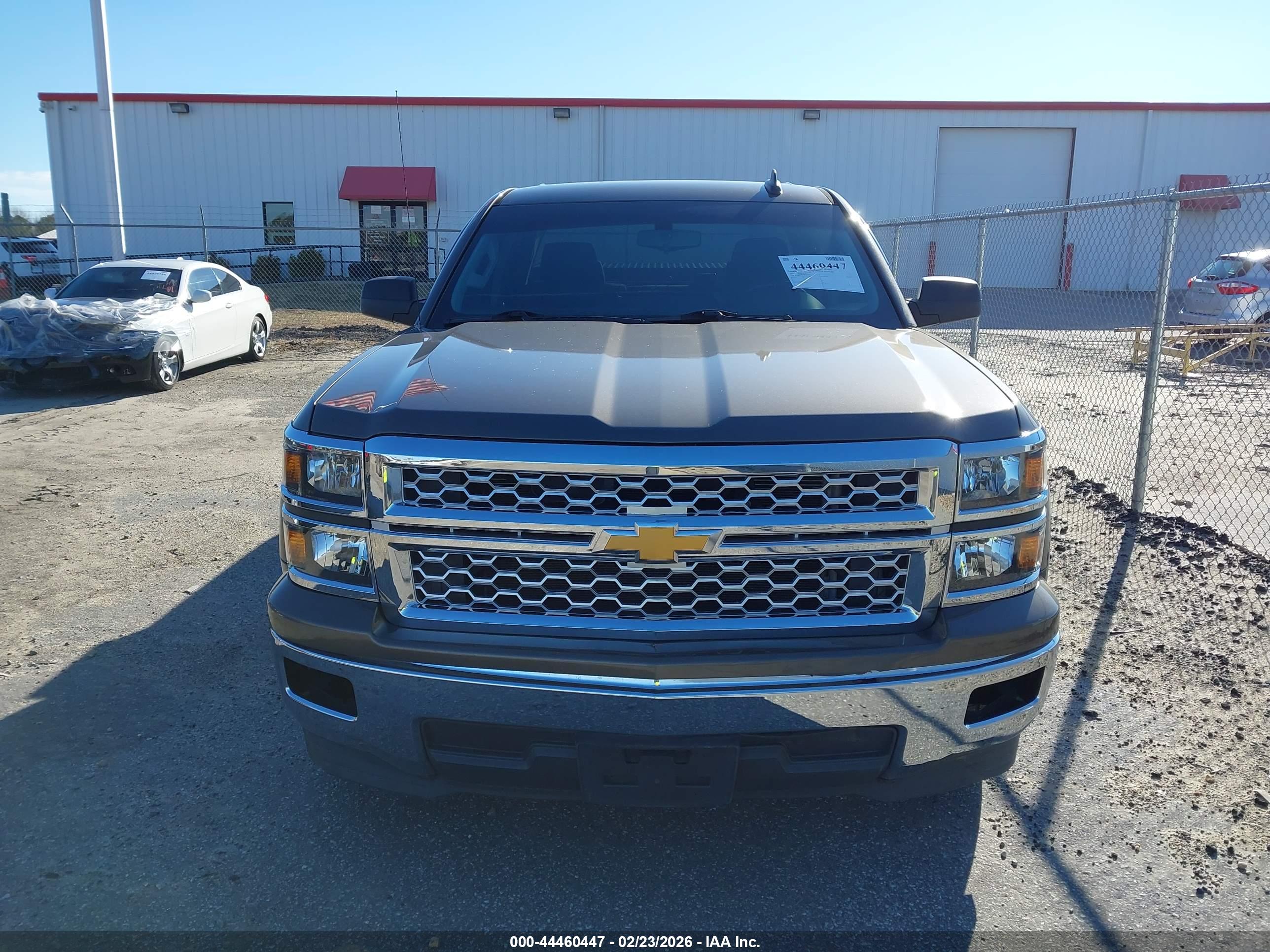 CHEVROLET SILVERADO image 6