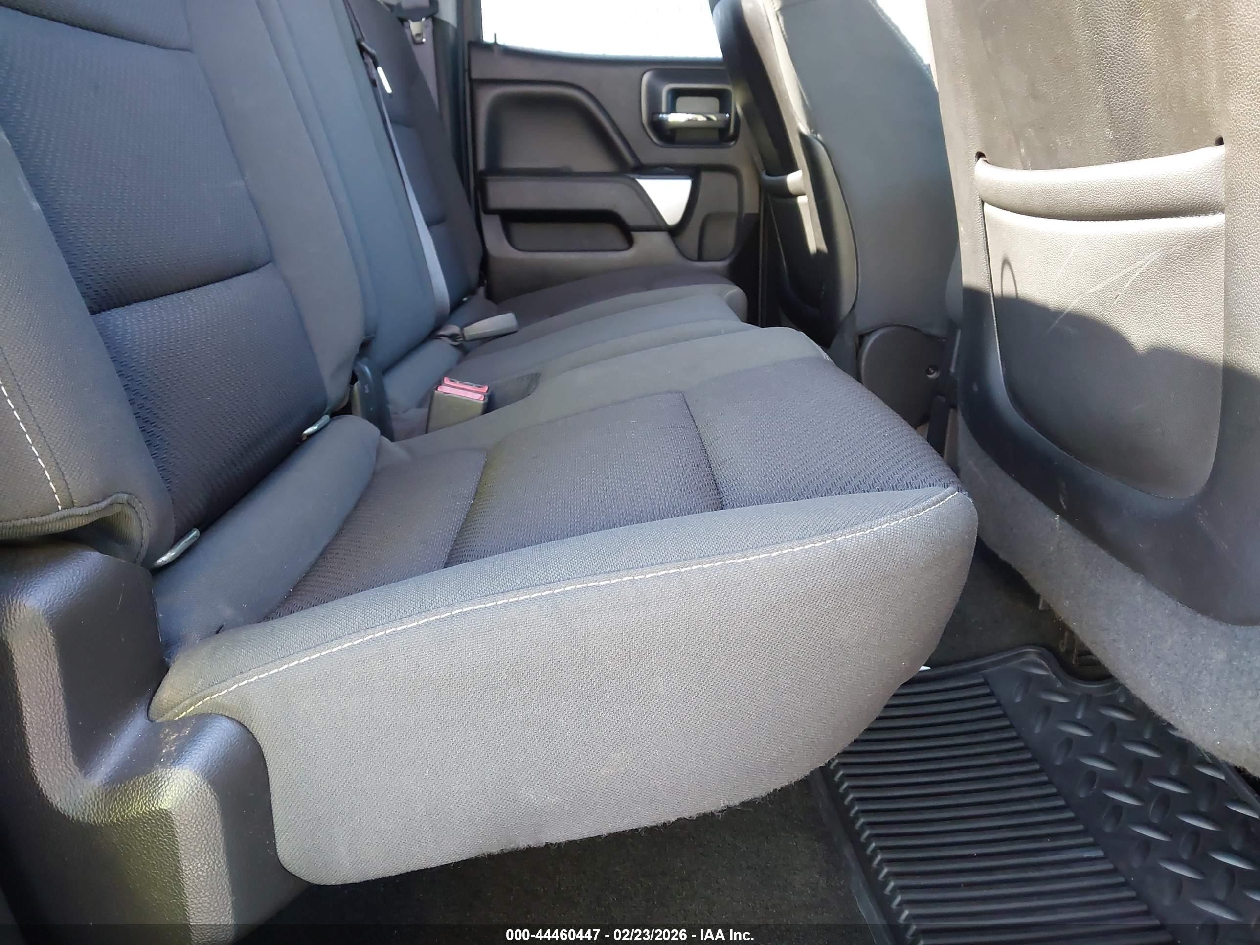 CHEVROLET SILVERADO image 8