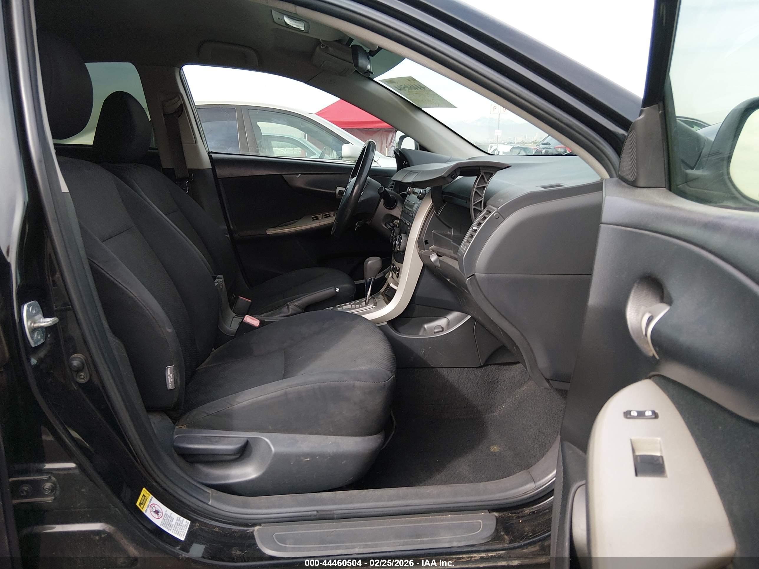 TOYOTA COROLLA image 5