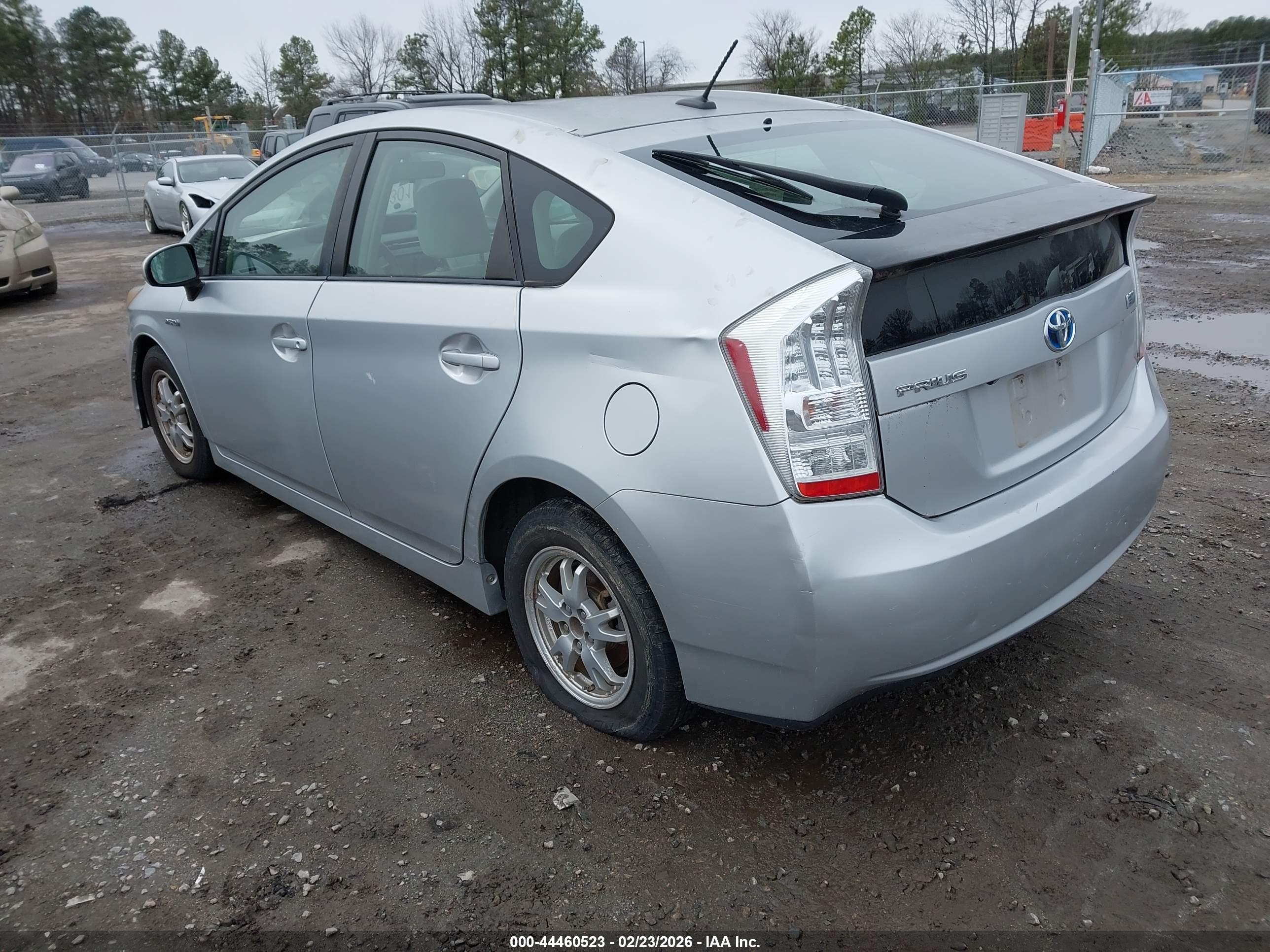 TOYOTA PRIUS image 3