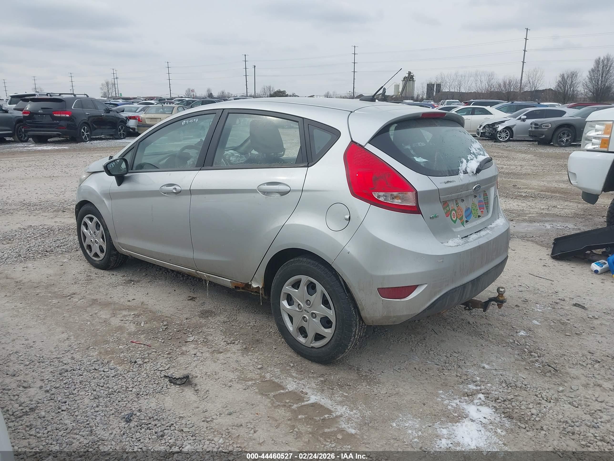 FORD FIESTA image 3