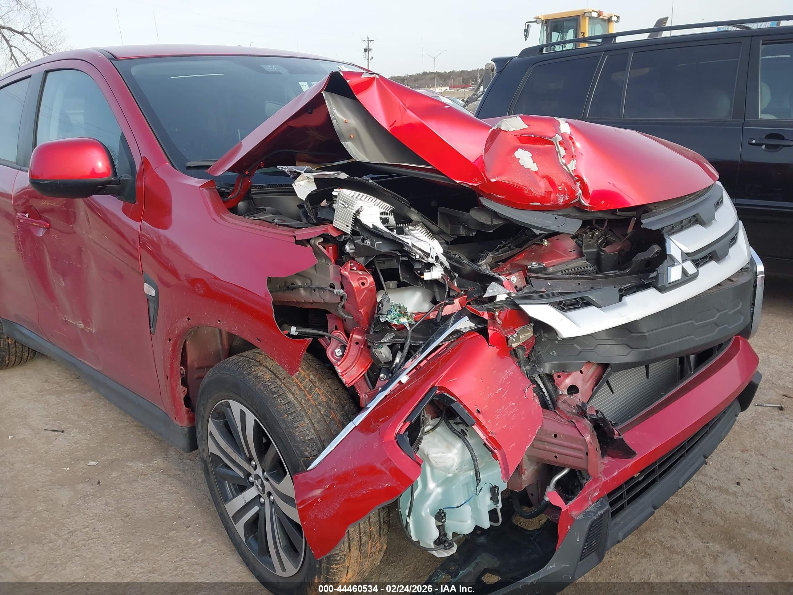 MITSUBISHI OUTLANDER image 6