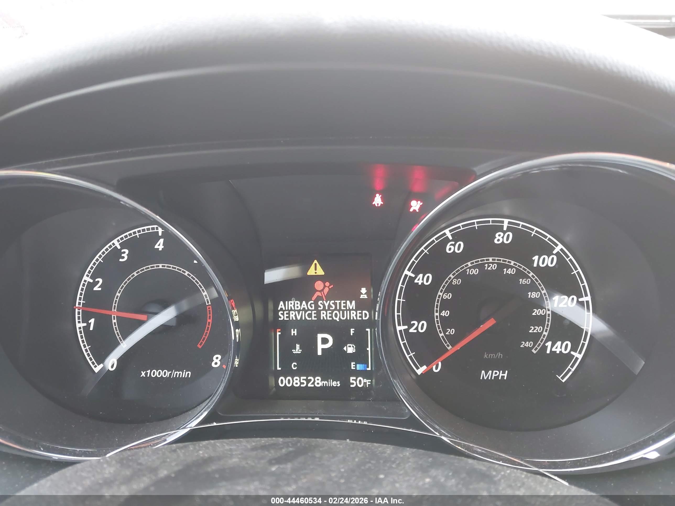 MITSUBISHI OUTLANDER image 7