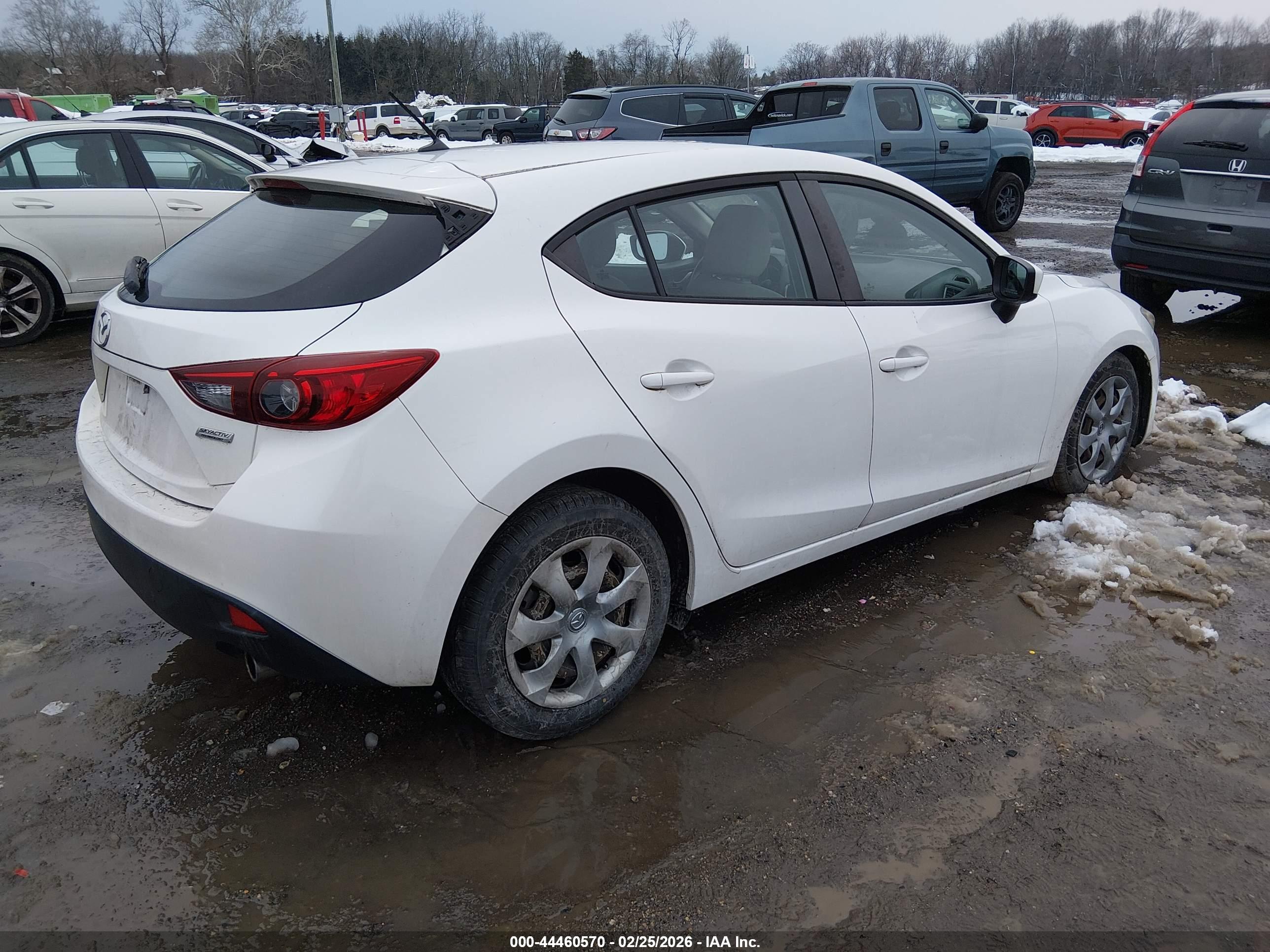 MAZDA MAZDA3 image 4