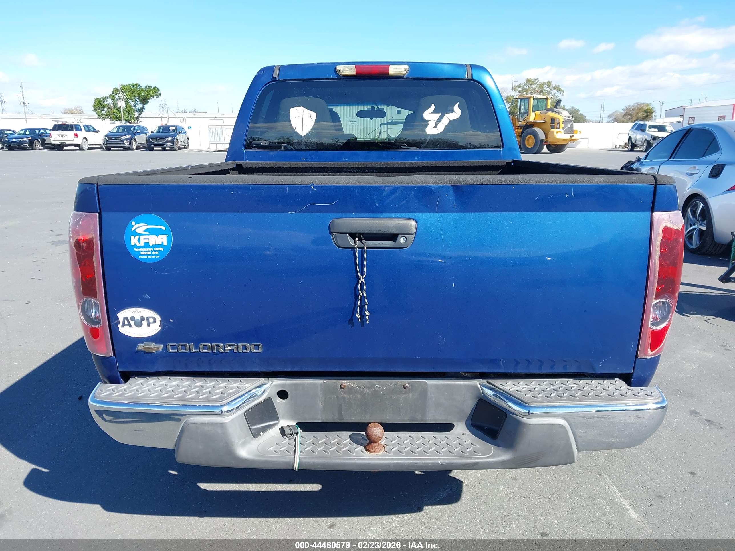 CHEVROLET COLORADO image 6