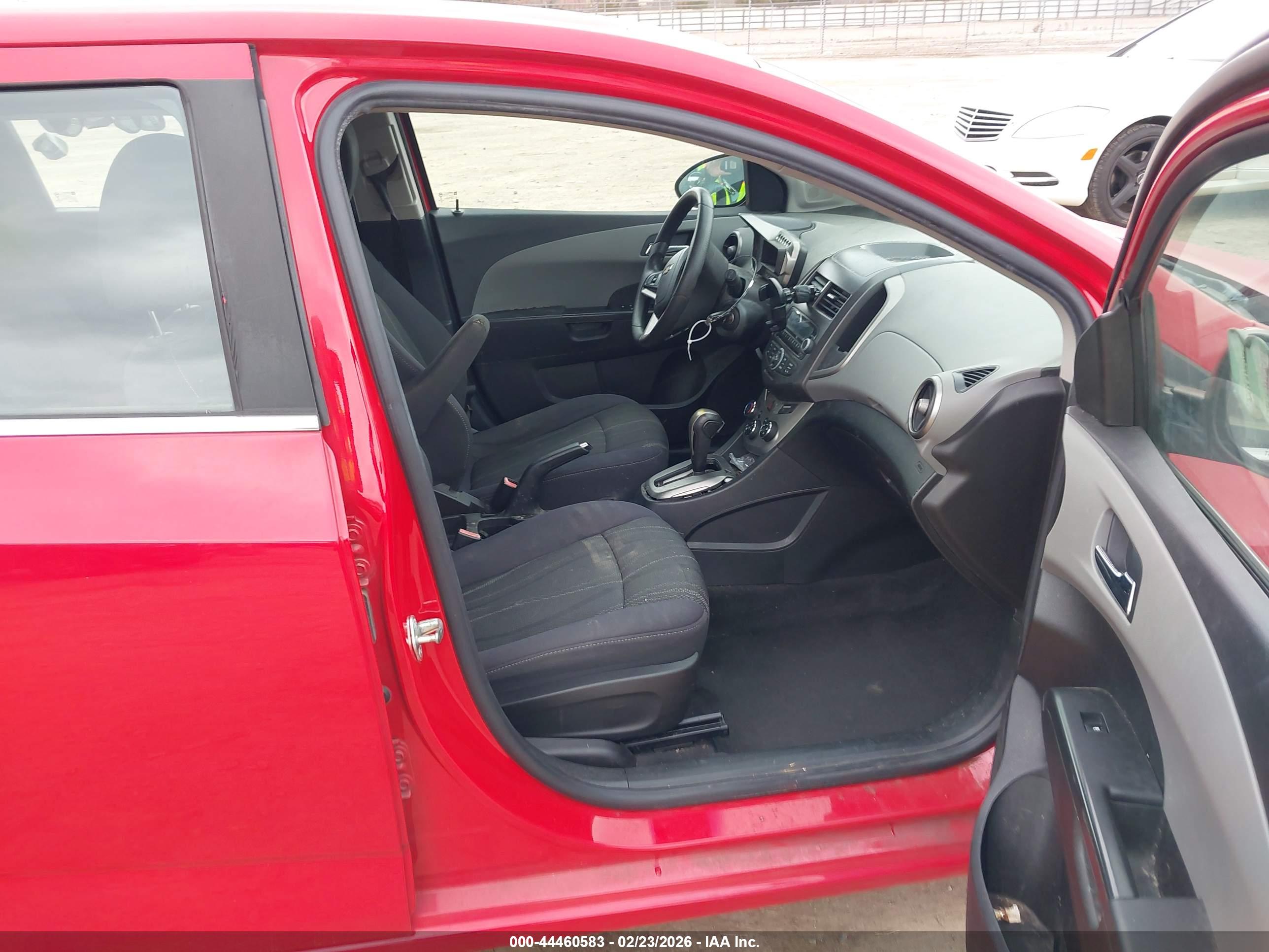 CHEVROLET SONIC image 5