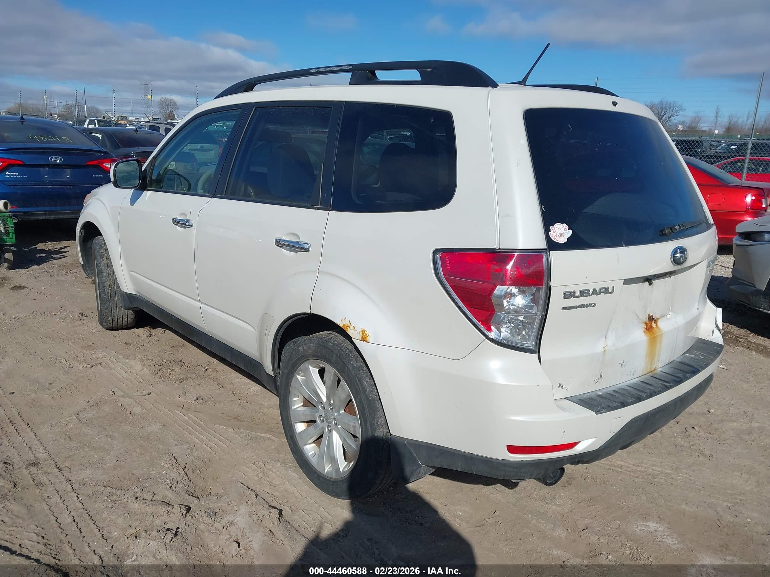 SUBARU FORESTER image 3