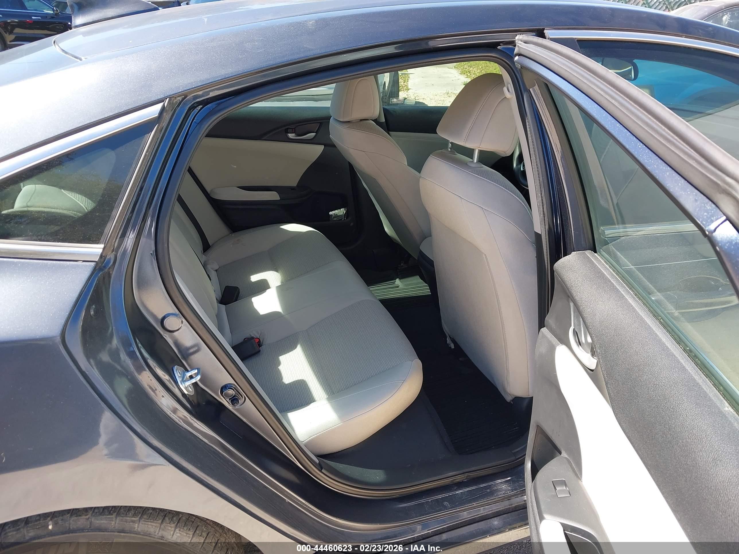 HONDA INSIGHT image 8