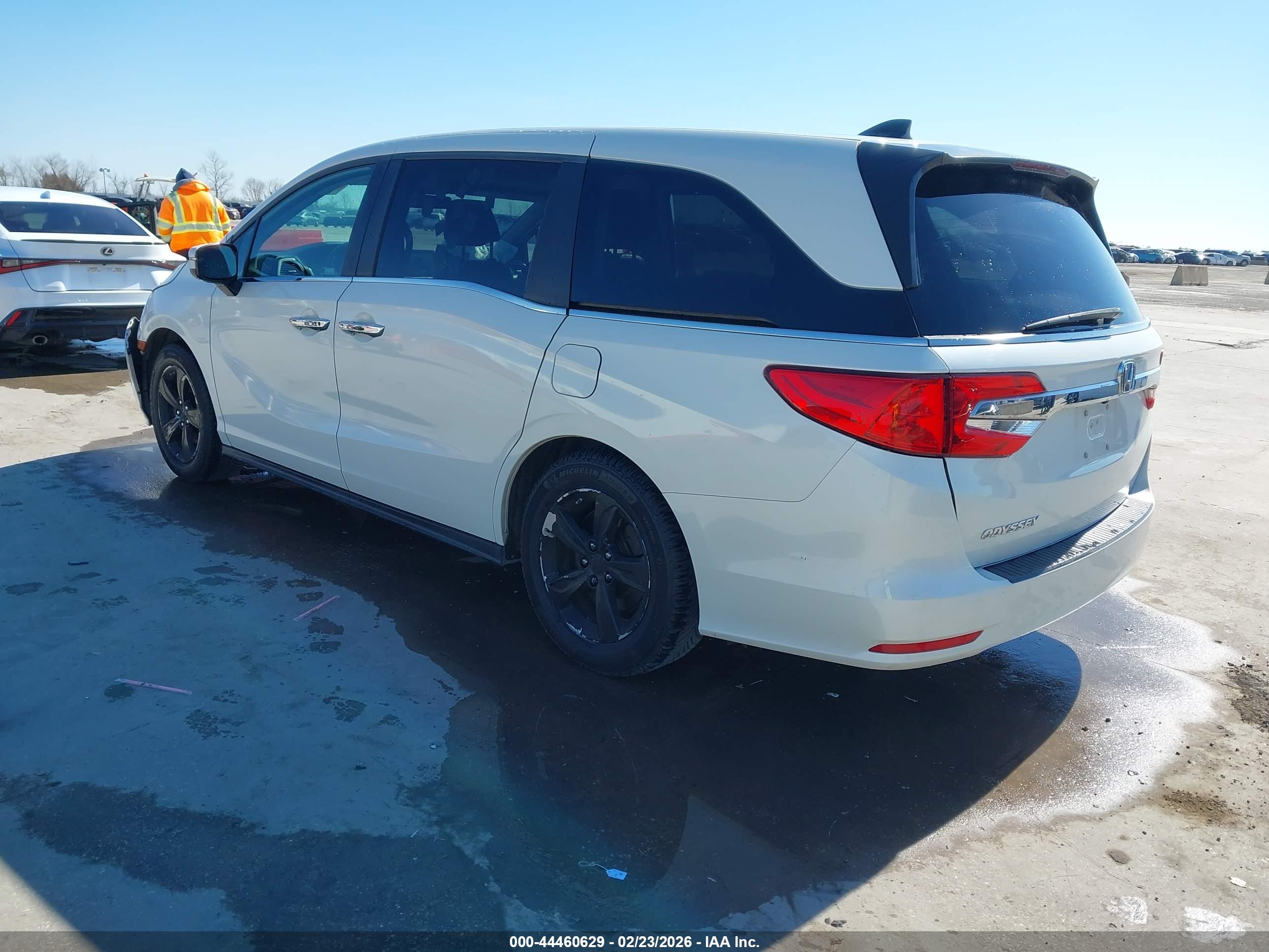 HONDA ODYSSEY image 3
