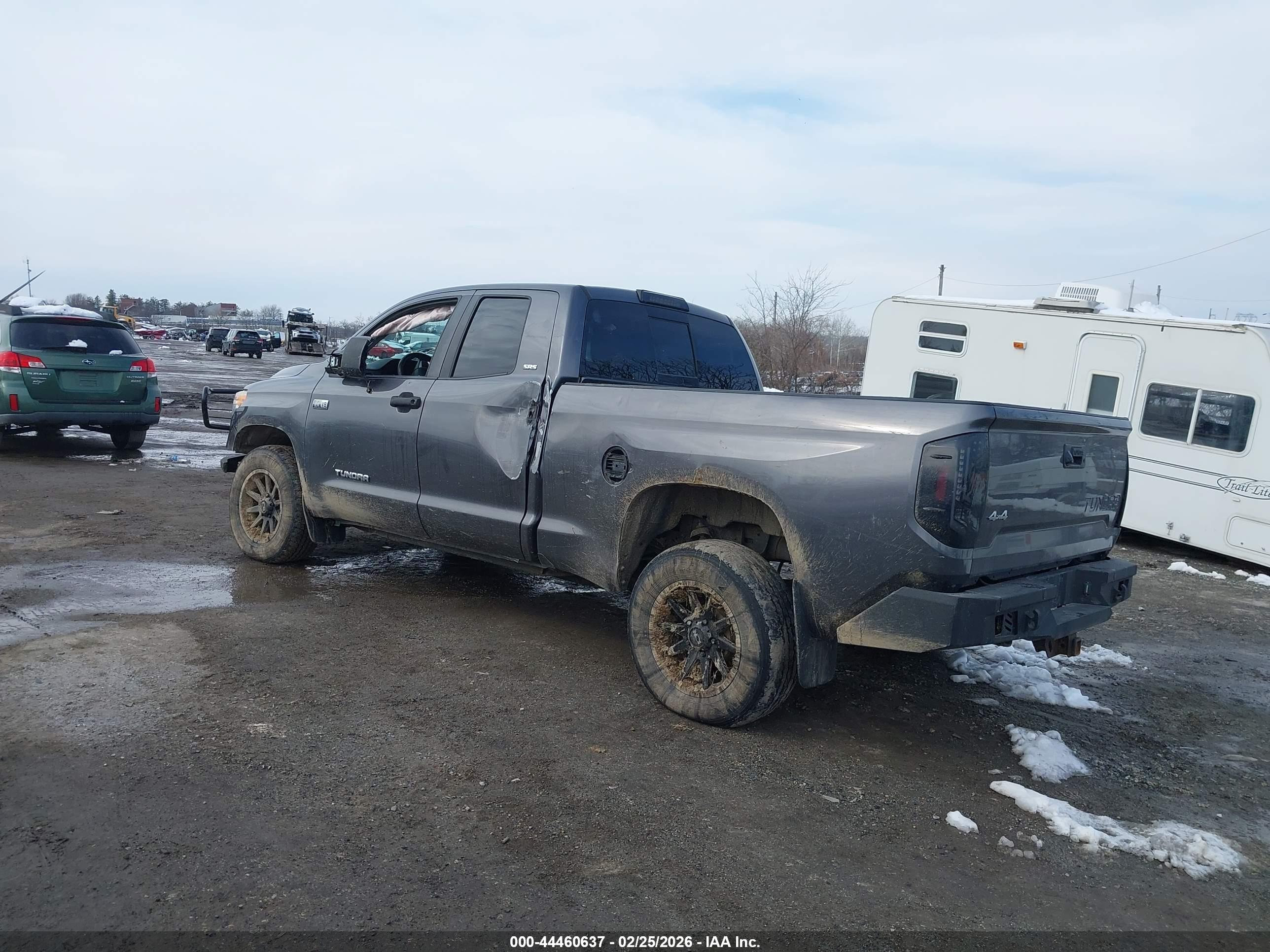 TOYOTA TUNDRA image 3