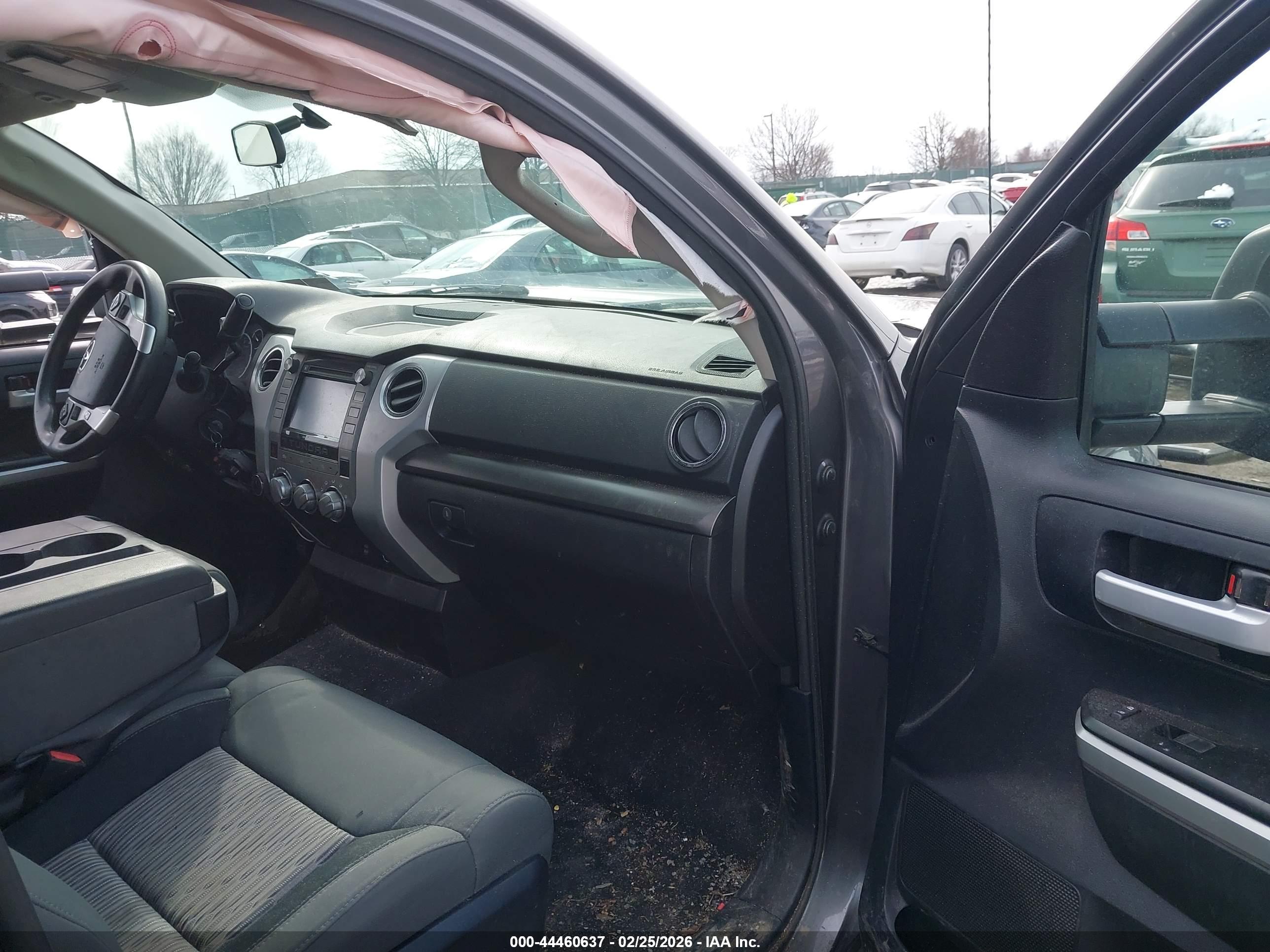 TOYOTA TUNDRA image 5