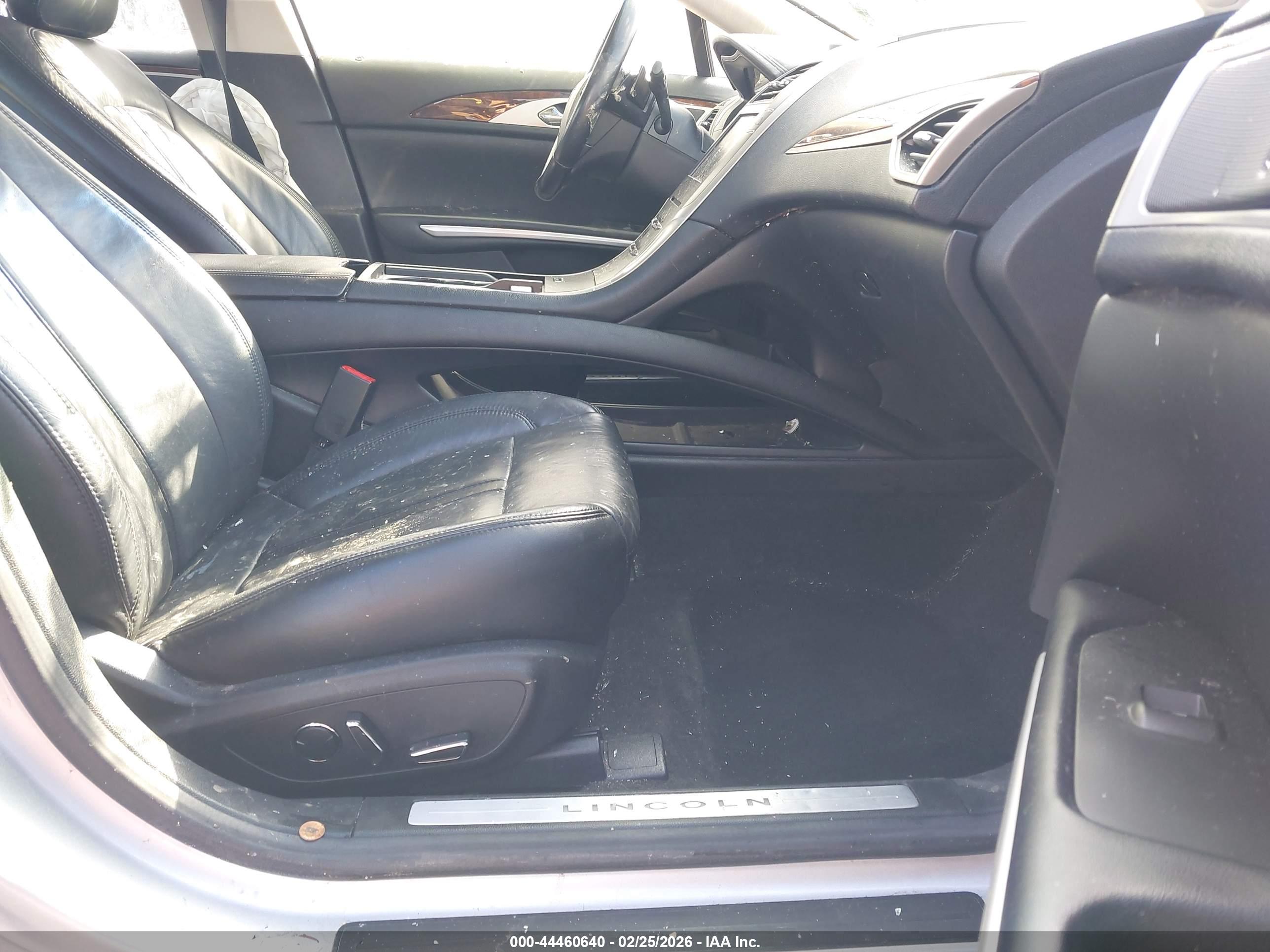 LINCOLN MKZ image 5