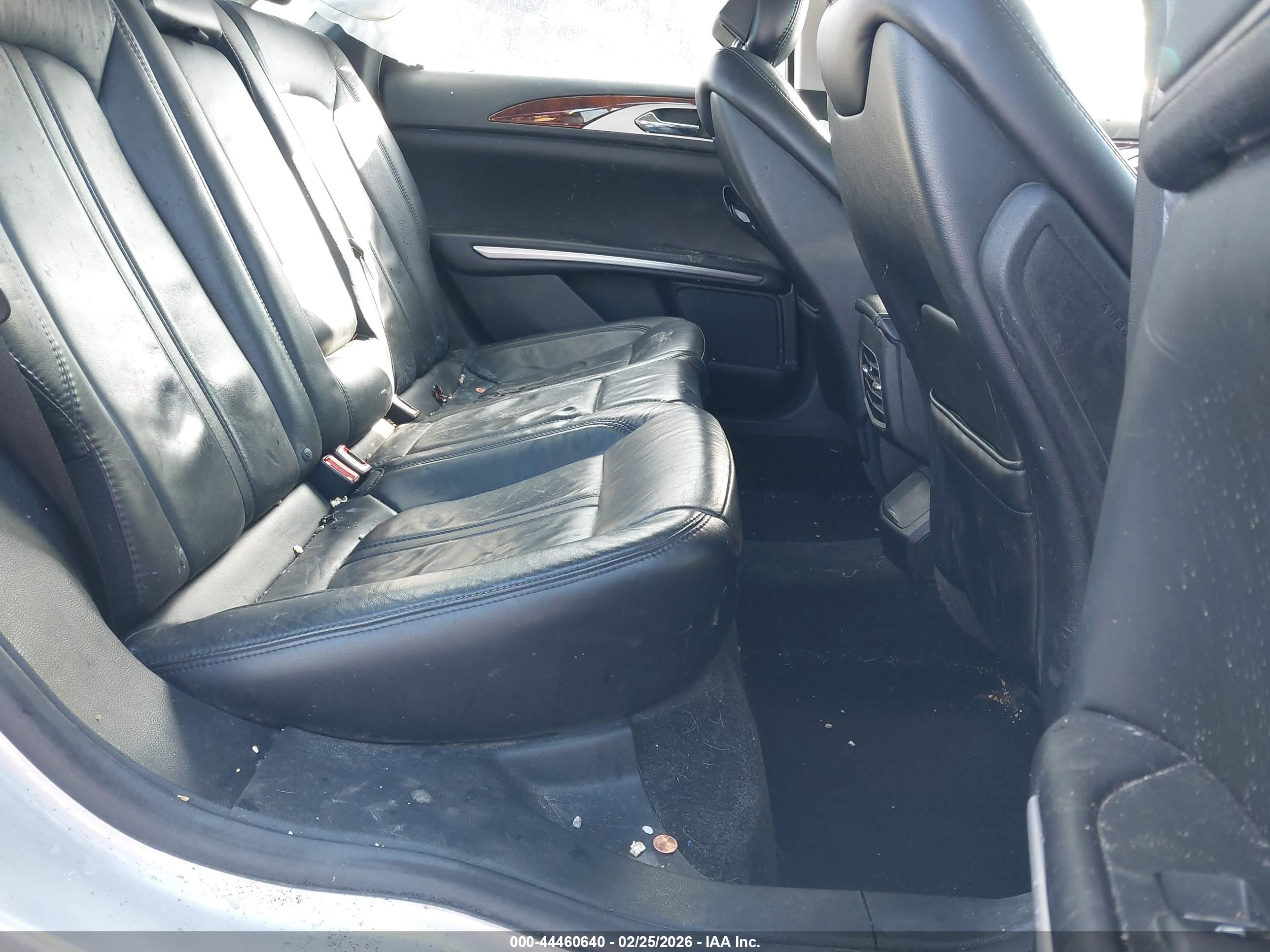 LINCOLN MKZ image 8
