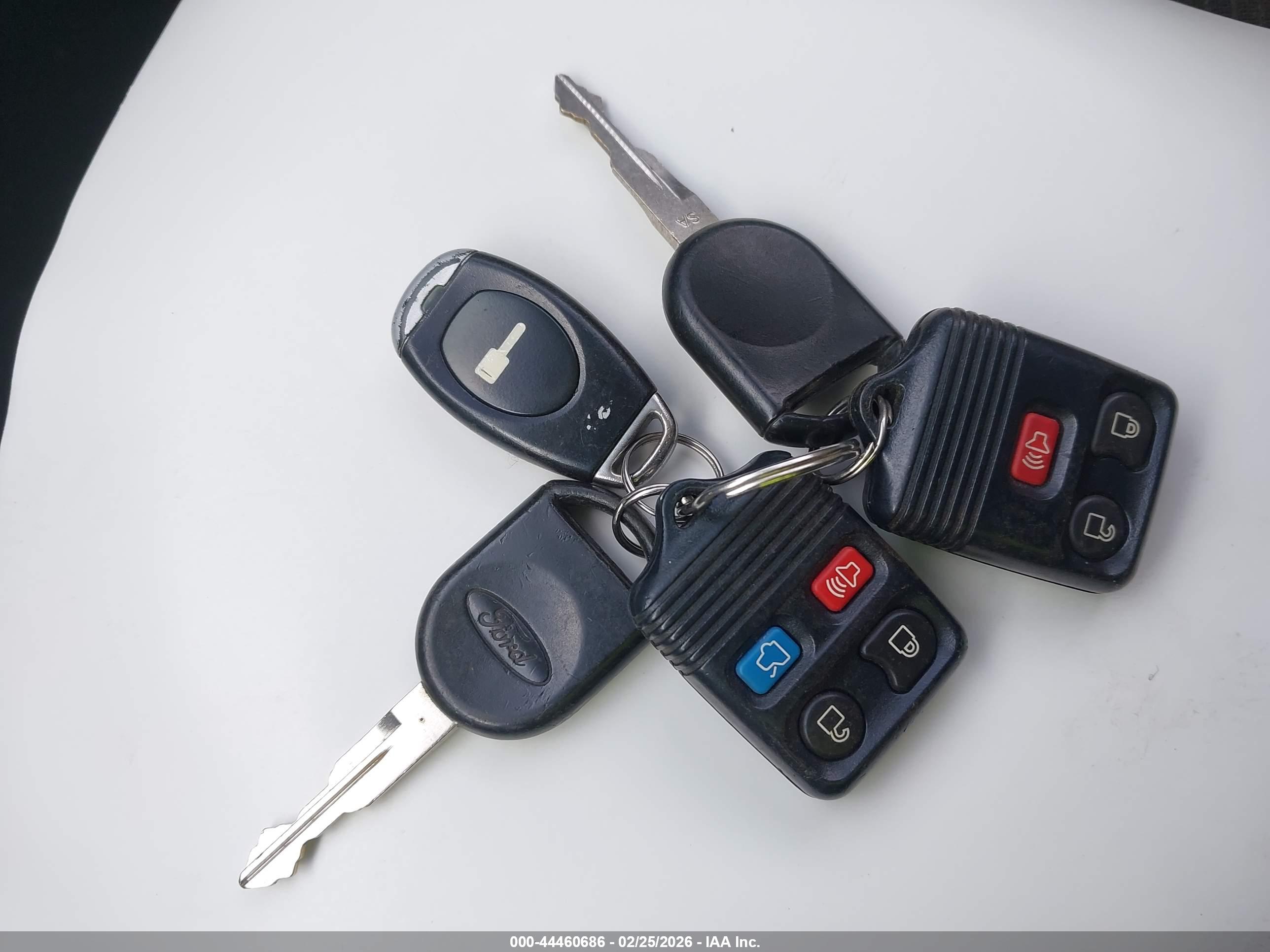 FORD EXPLORER image 11
