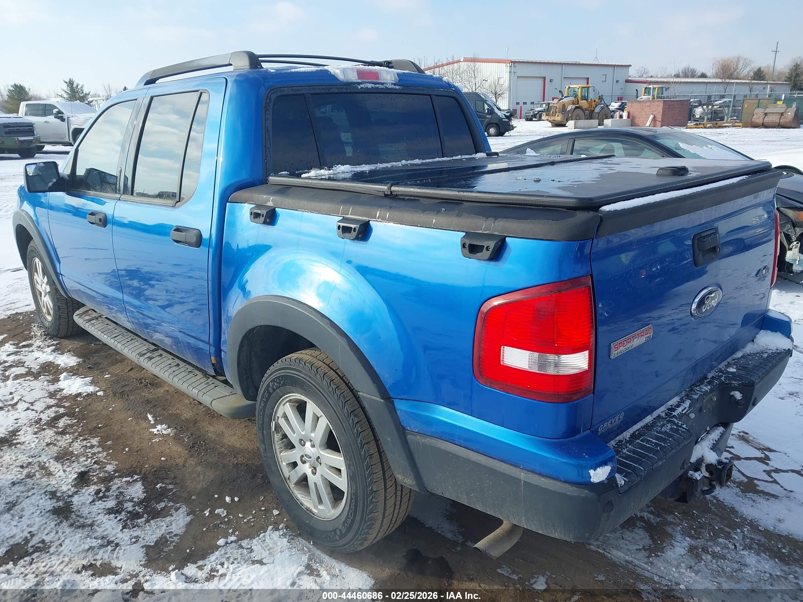 FORD EXPLORER image 3