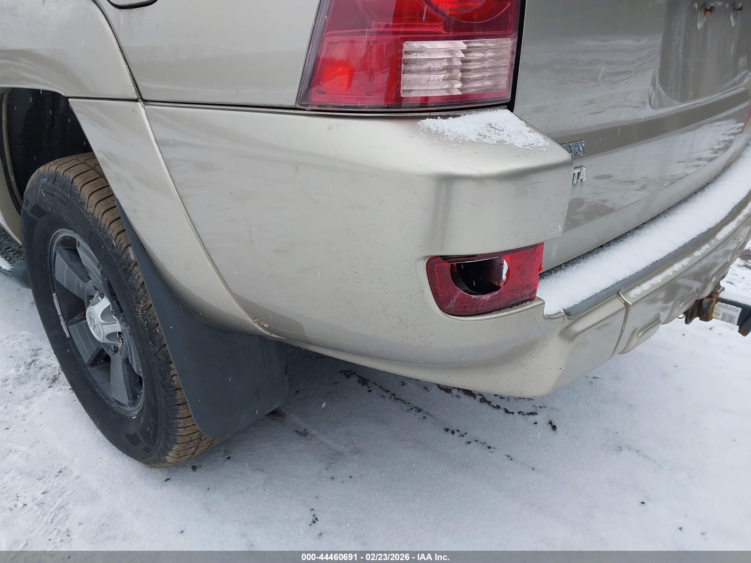 TOYOTA 4RUNNER image 6