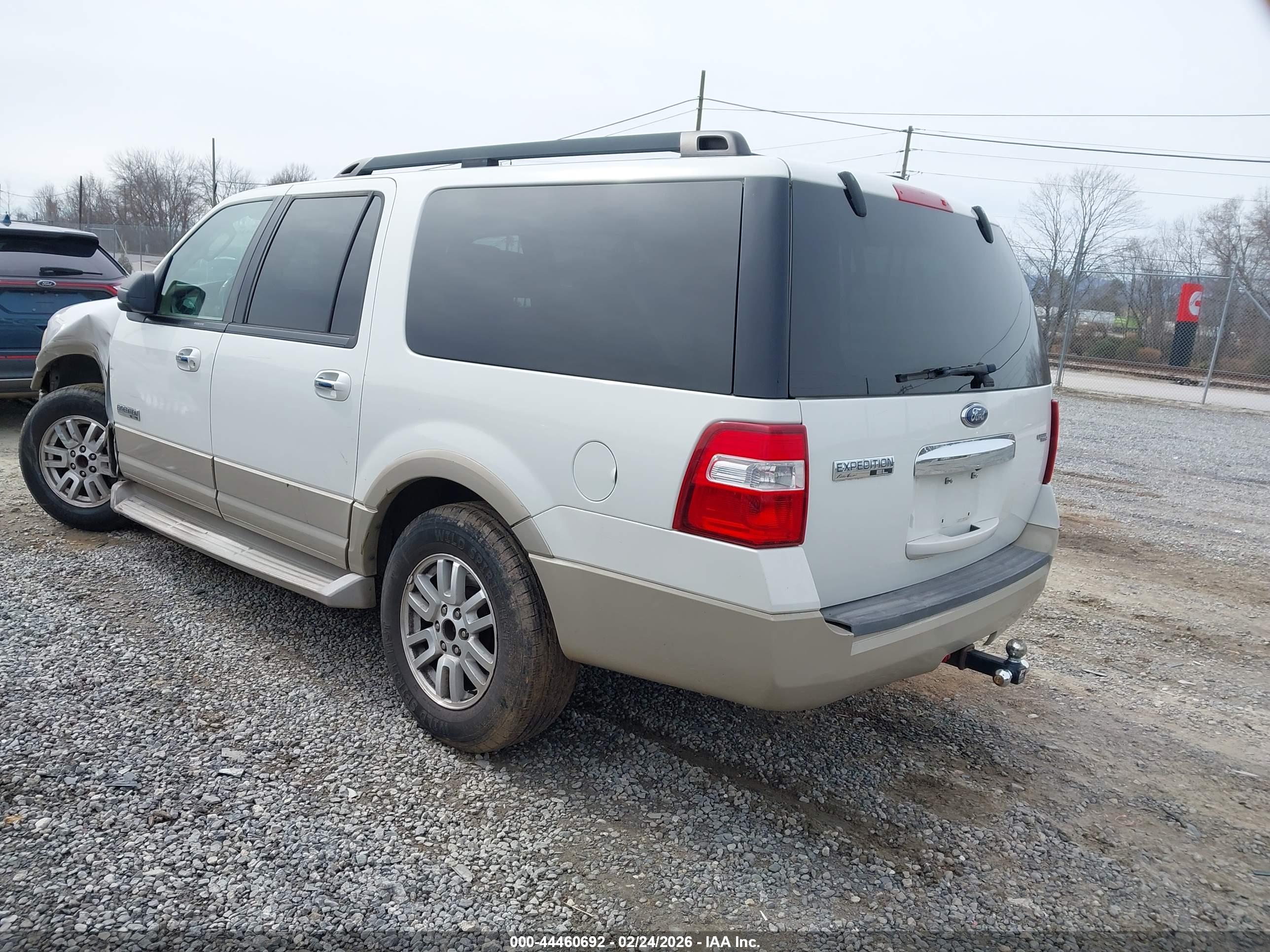 FORD EXPEDITION image 3