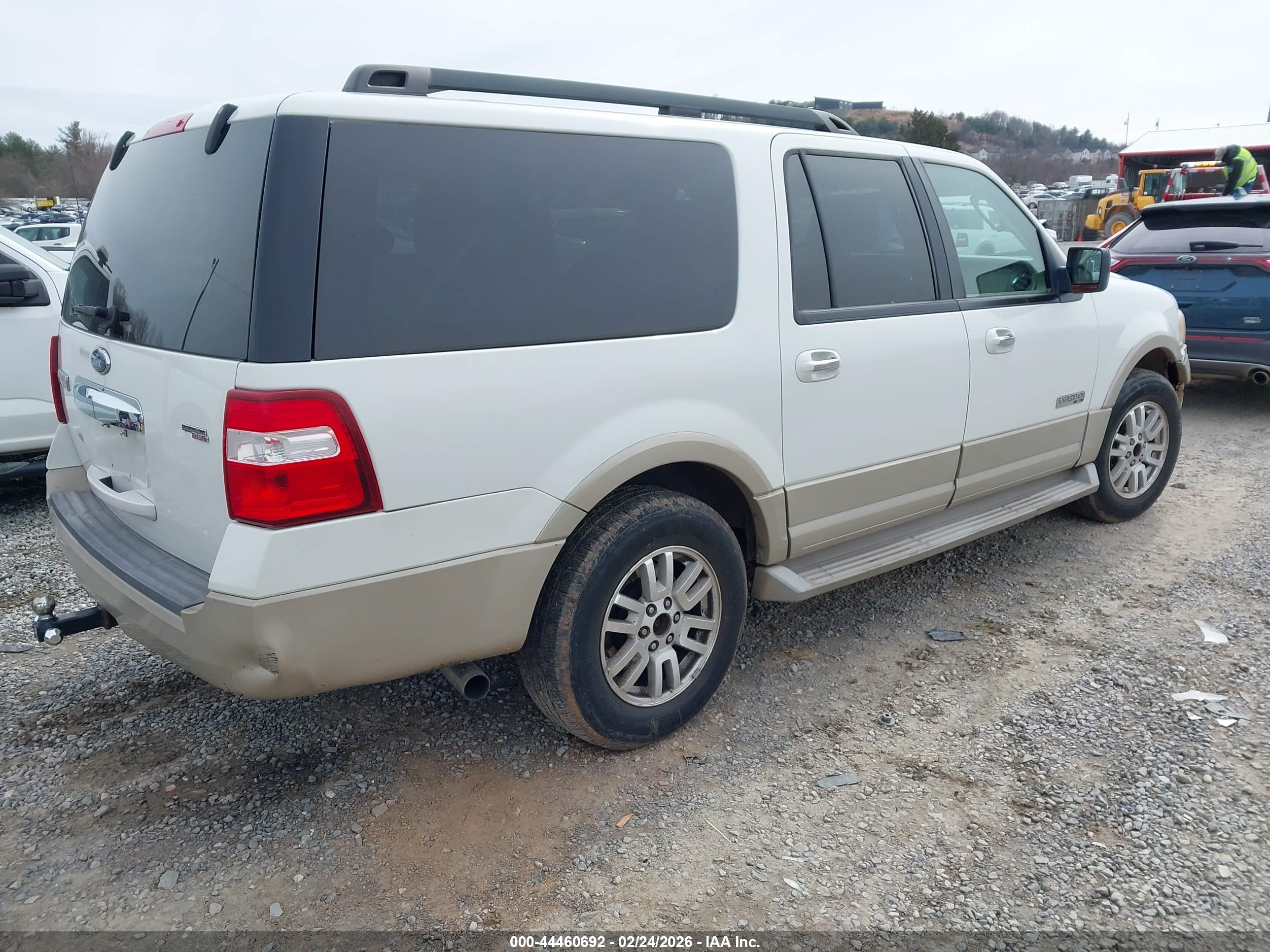 FORD EXPEDITION image 4