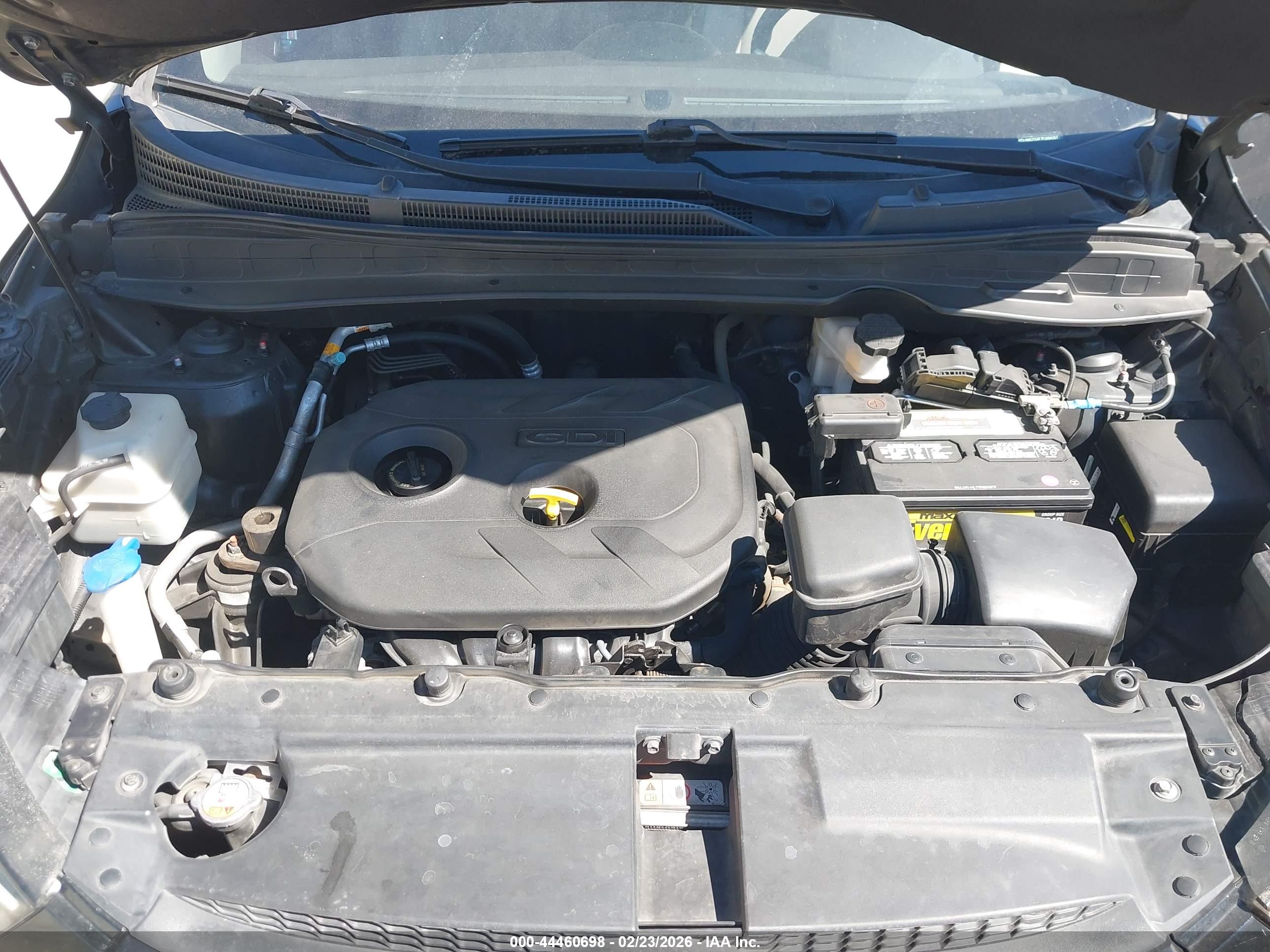 HYUNDAI TUCSON image 10