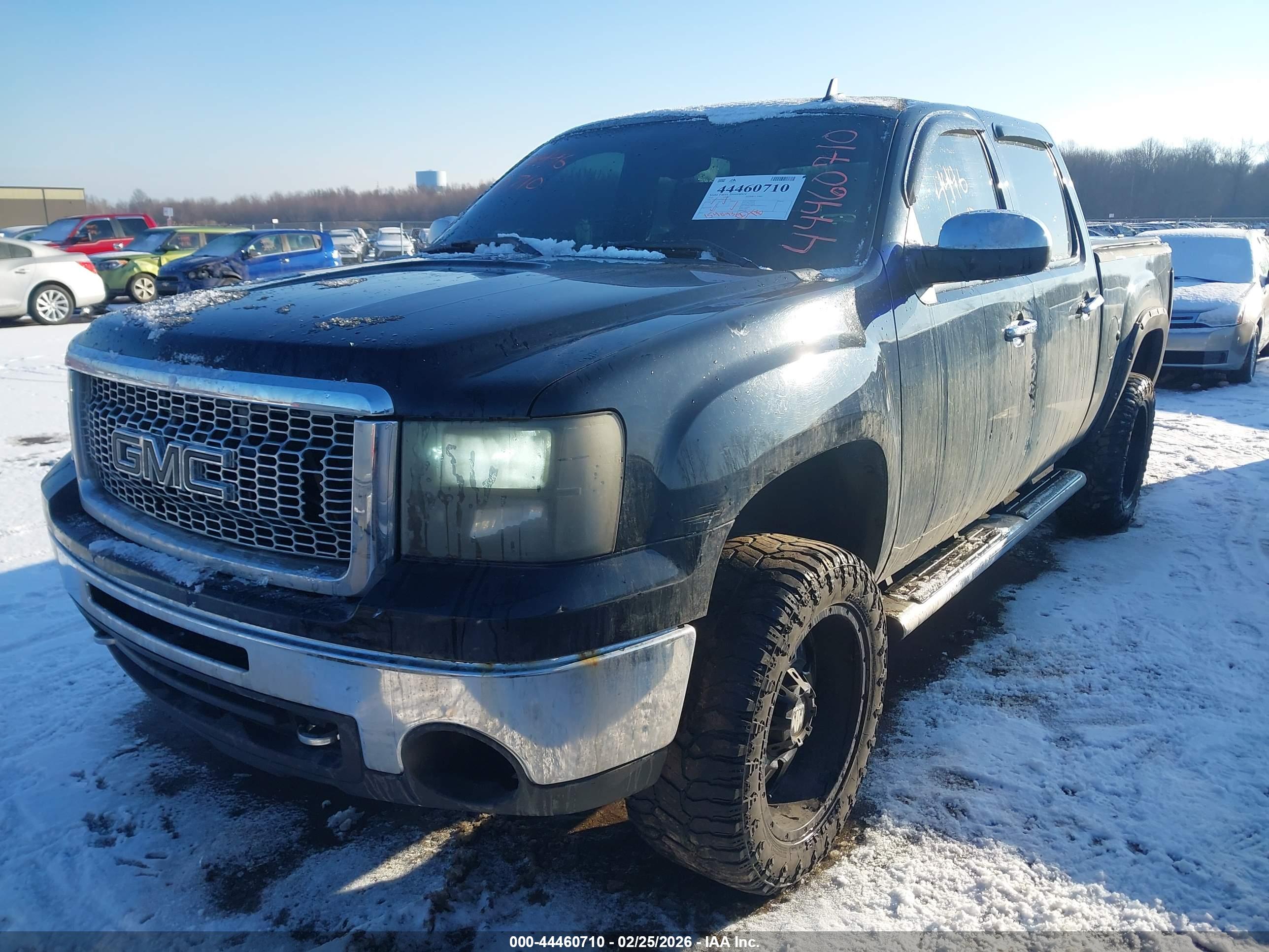 GMC SIERRA image 2