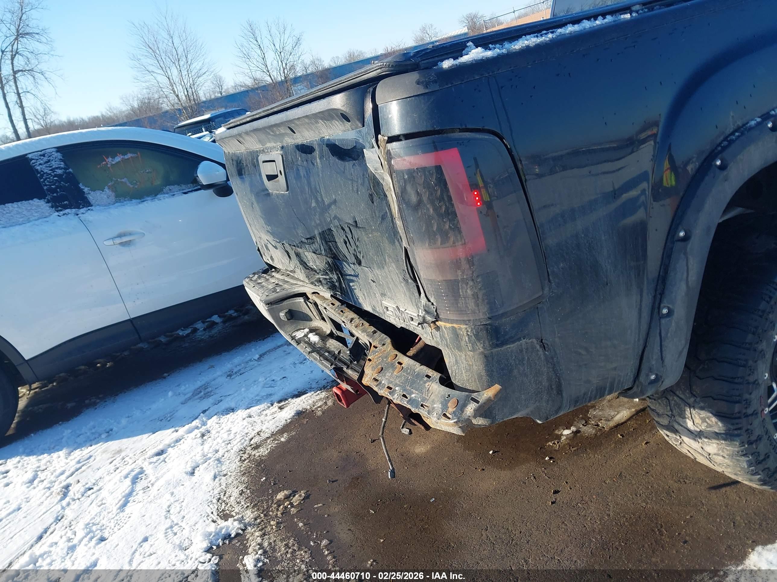 GMC SIERRA image 6