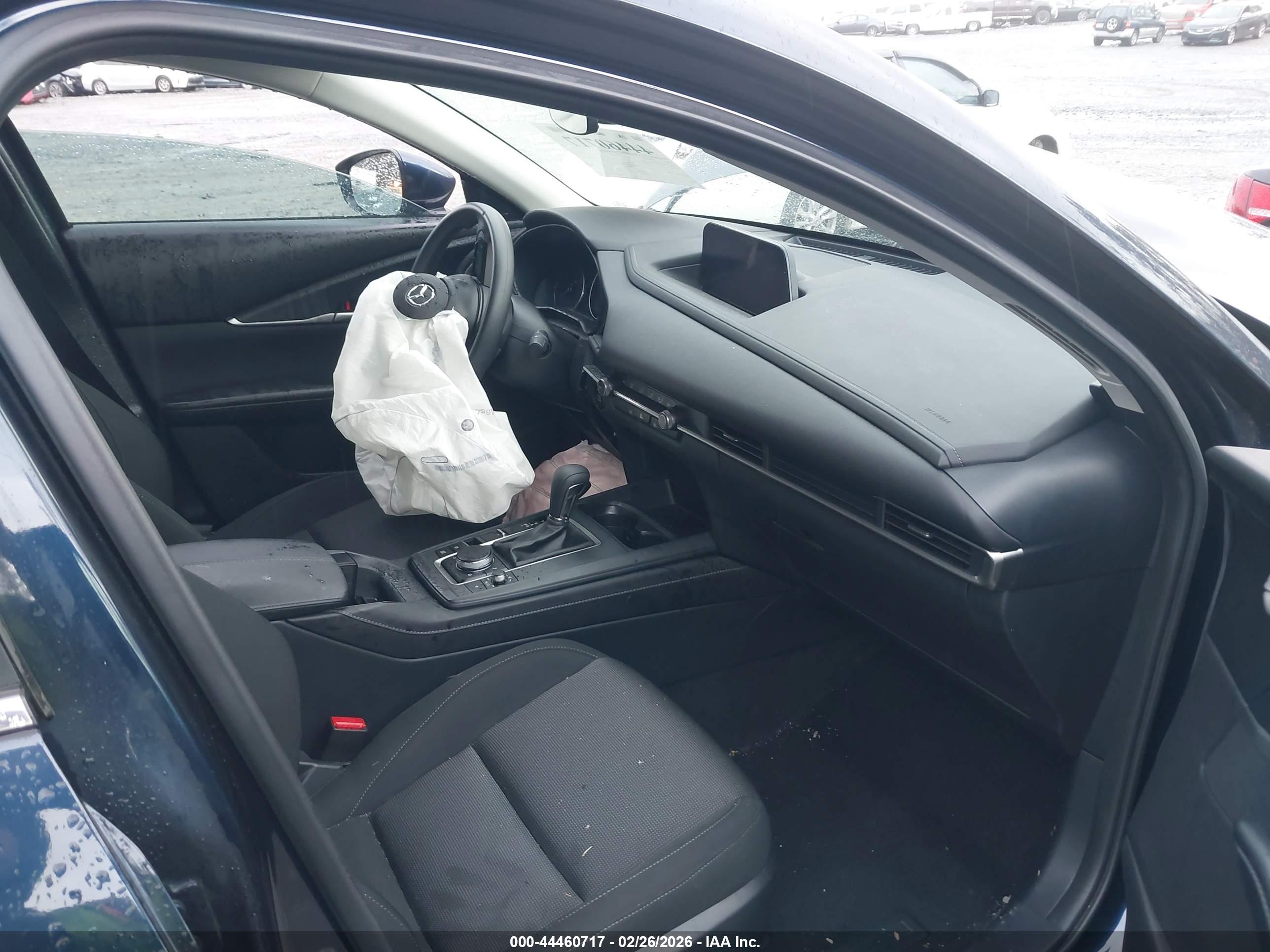 MAZDA CX-30 image 5