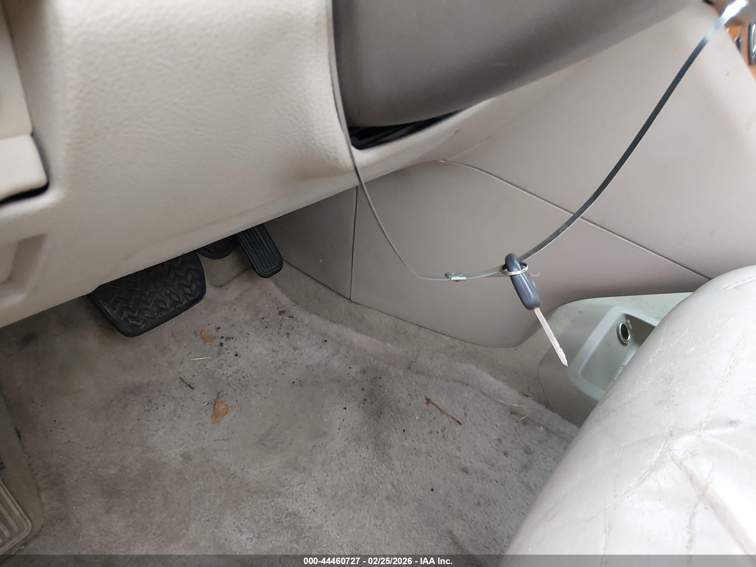 LEXUS RX image 11