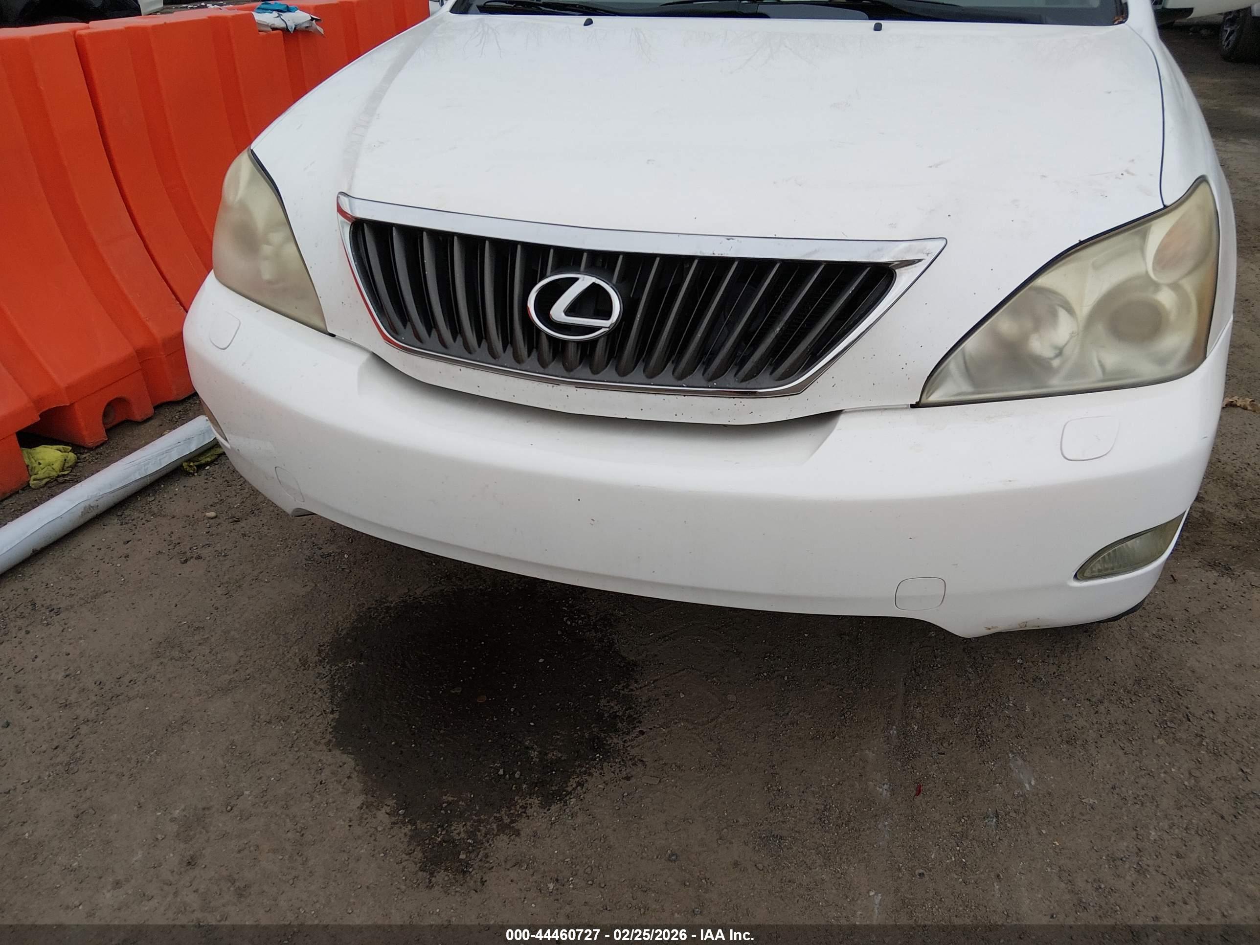 LEXUS RX image 6
