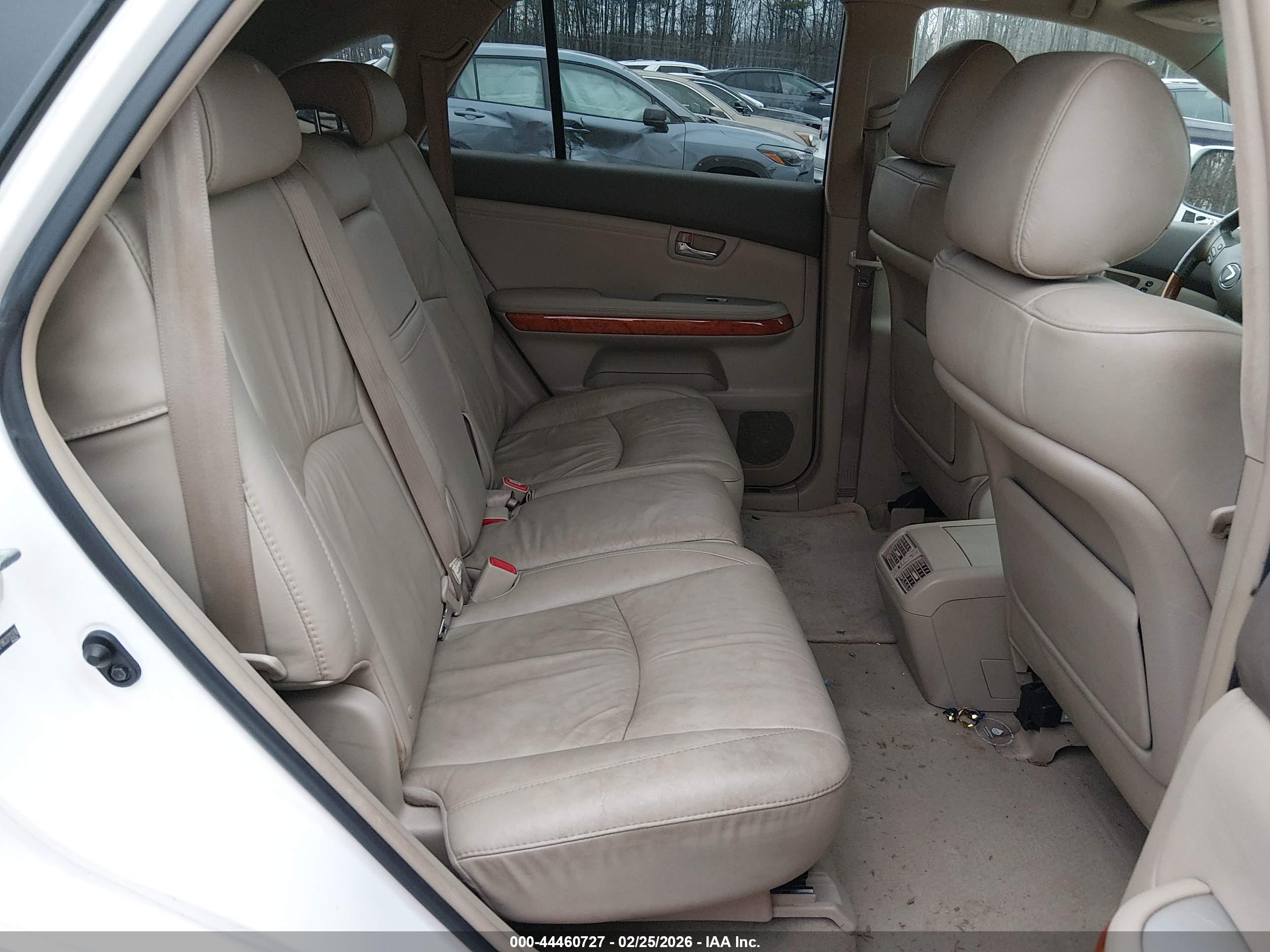 LEXUS RX image 8