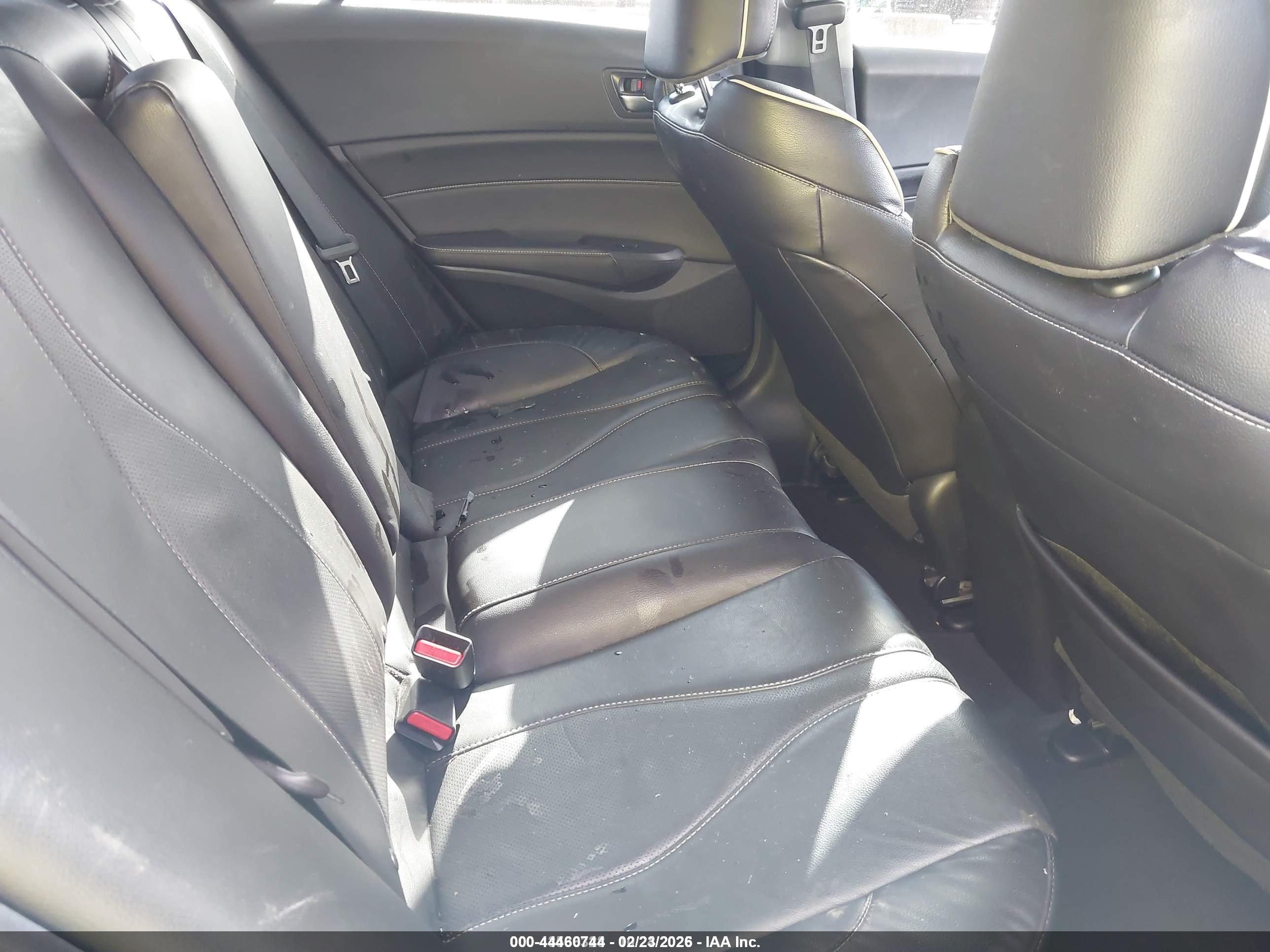 ACURA ILX image 8