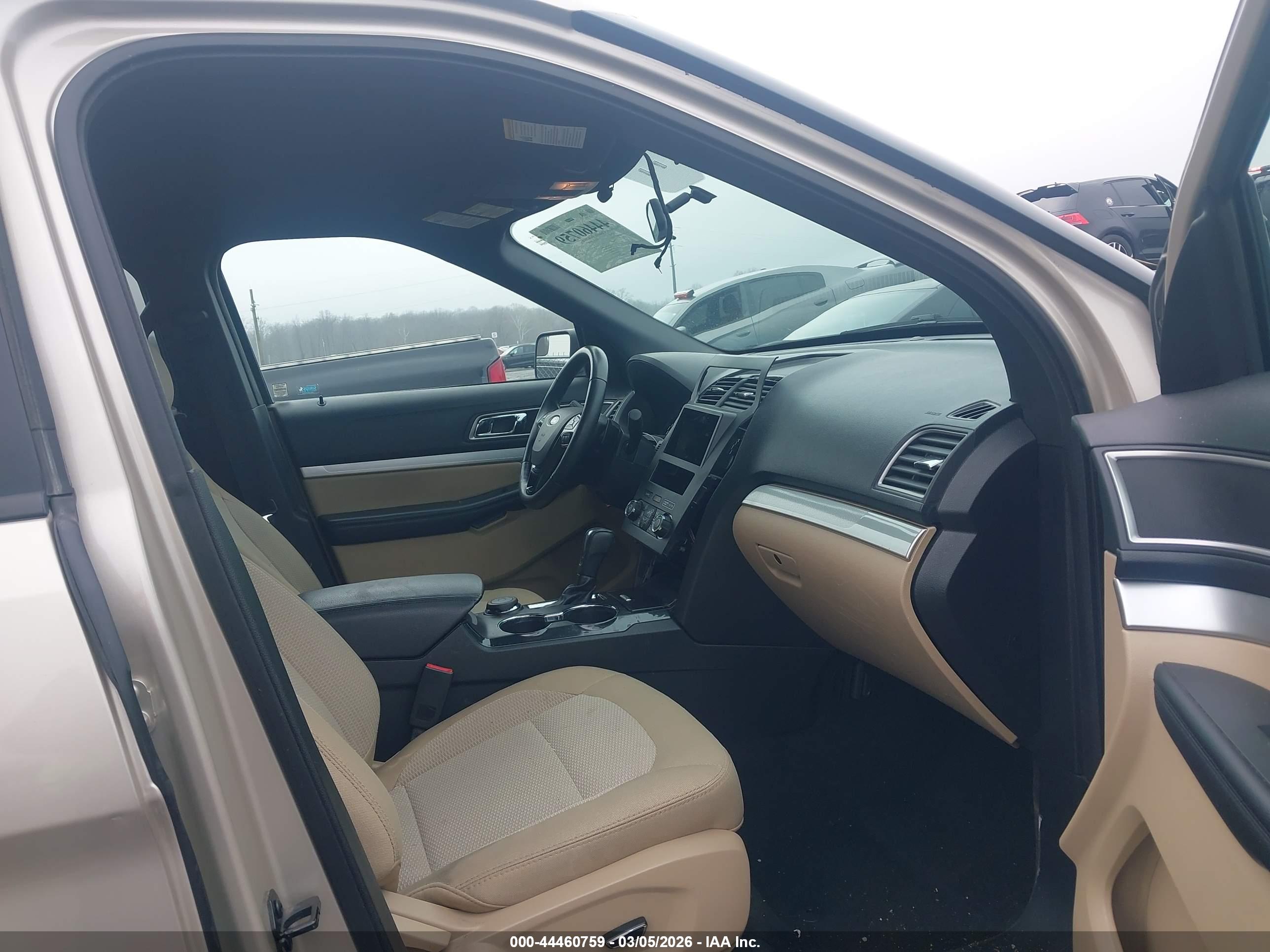 FORD EXPLORER image 5