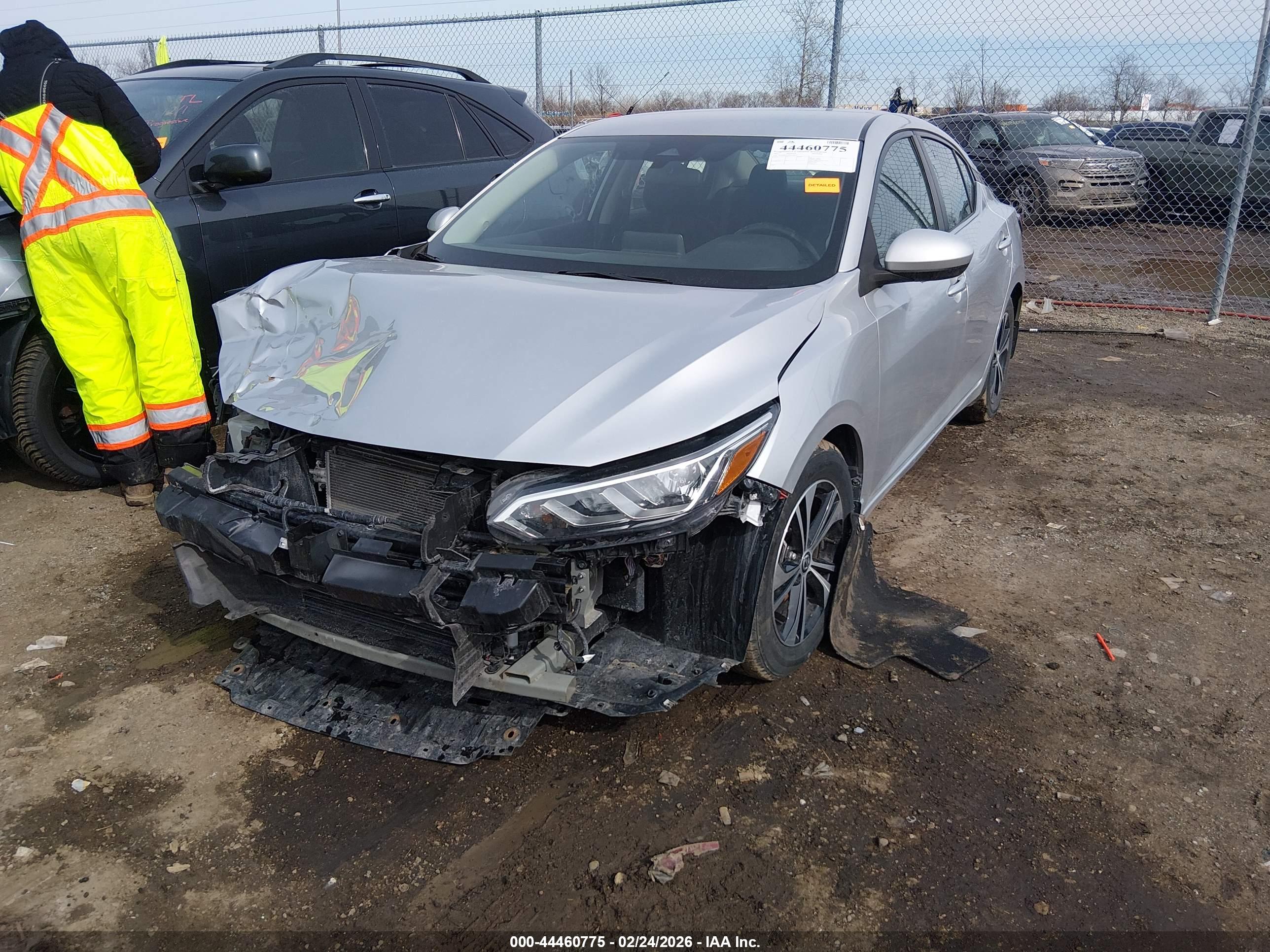 NISSAN SENTRA image 2