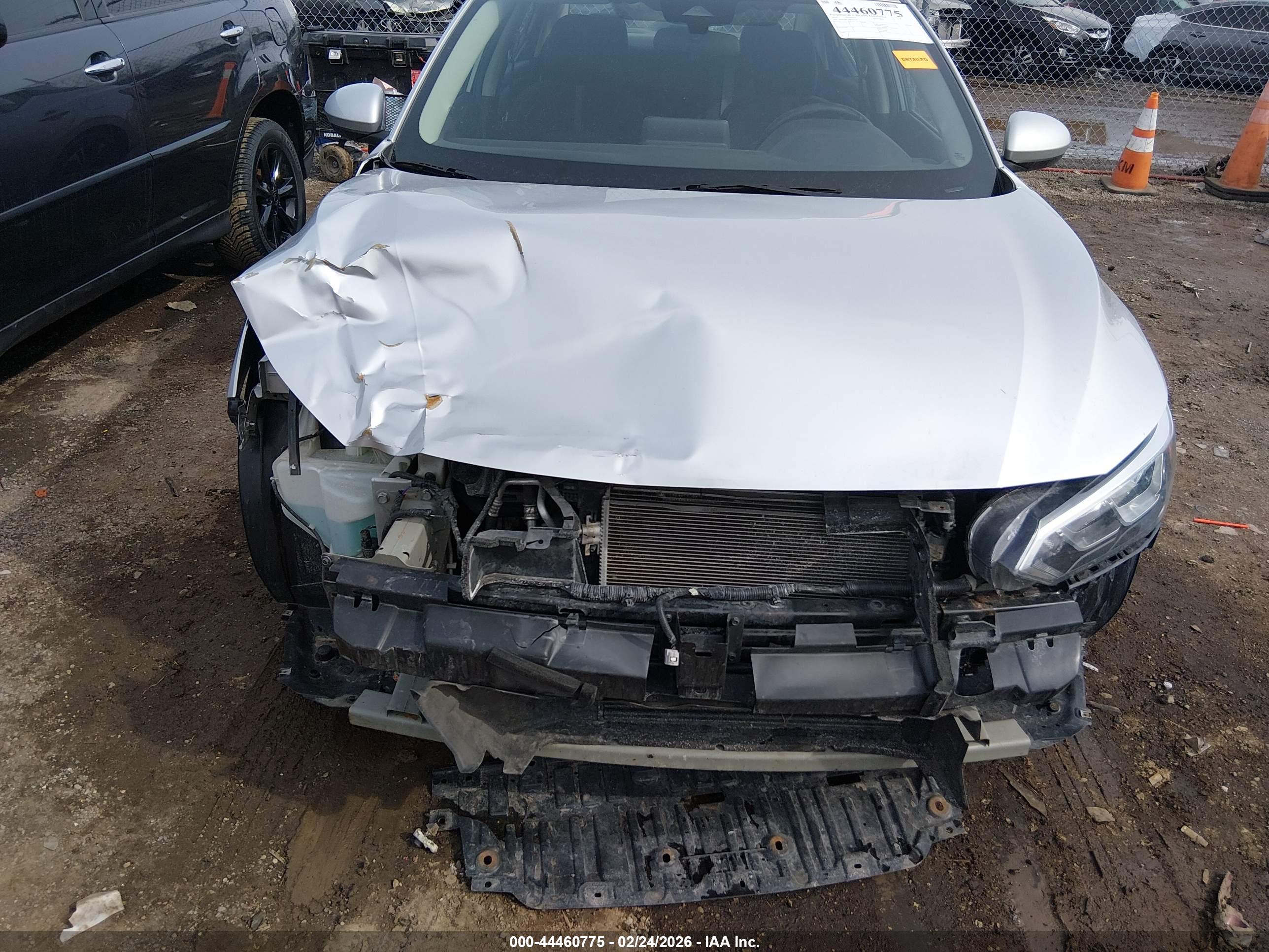 NISSAN SENTRA image 6