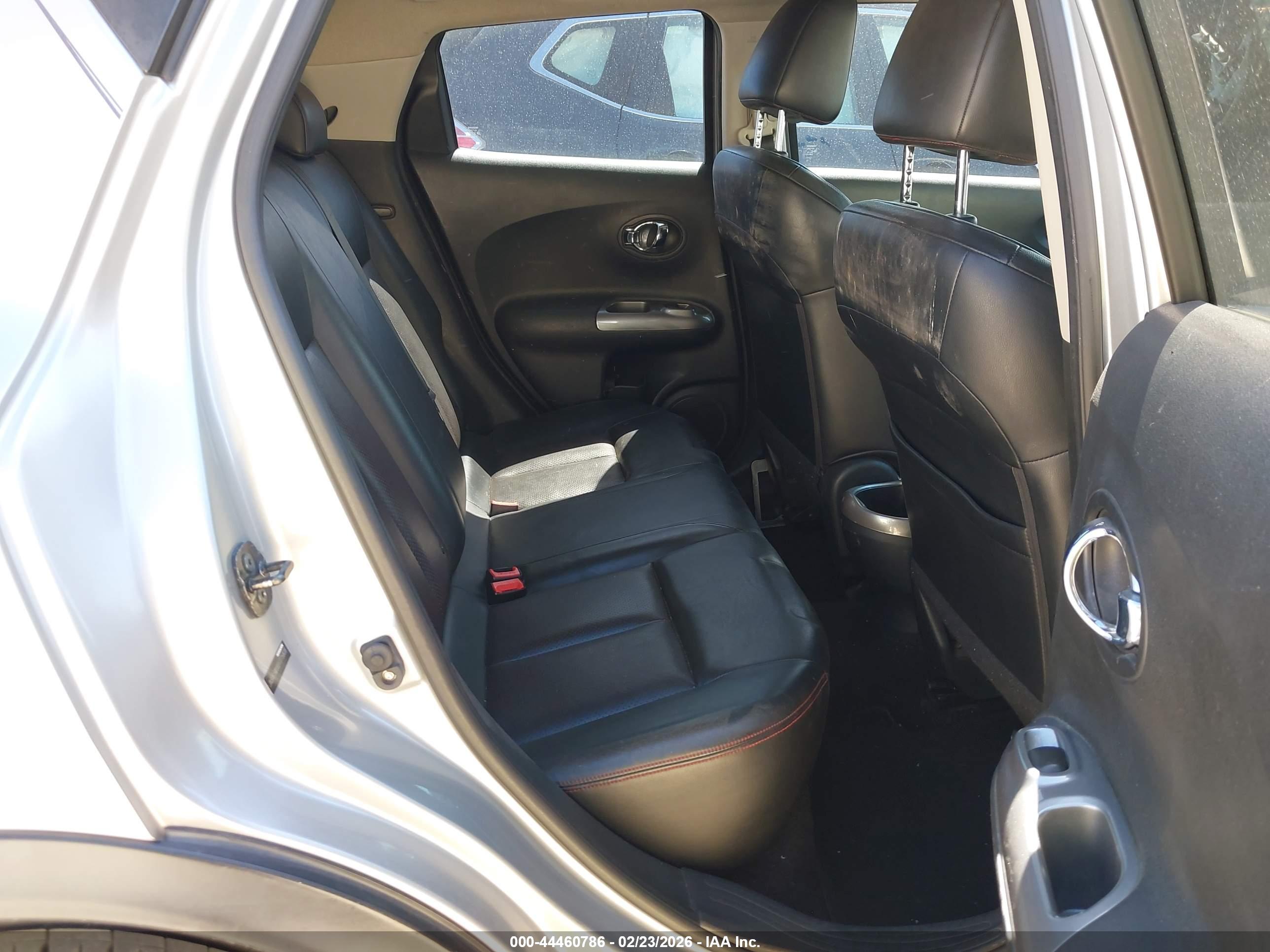 NISSAN JUKE image 8