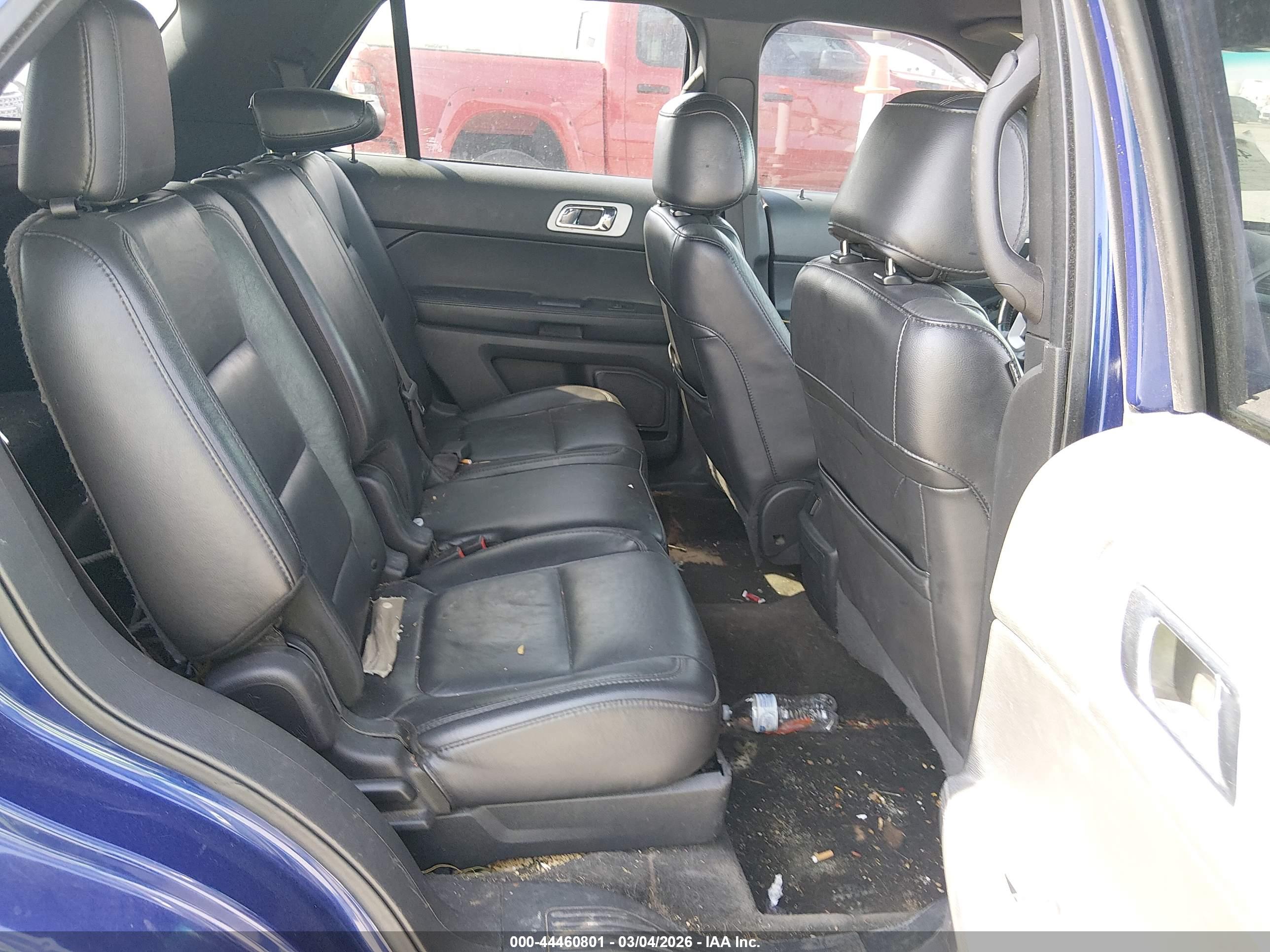 FORD EXPLORER image 8