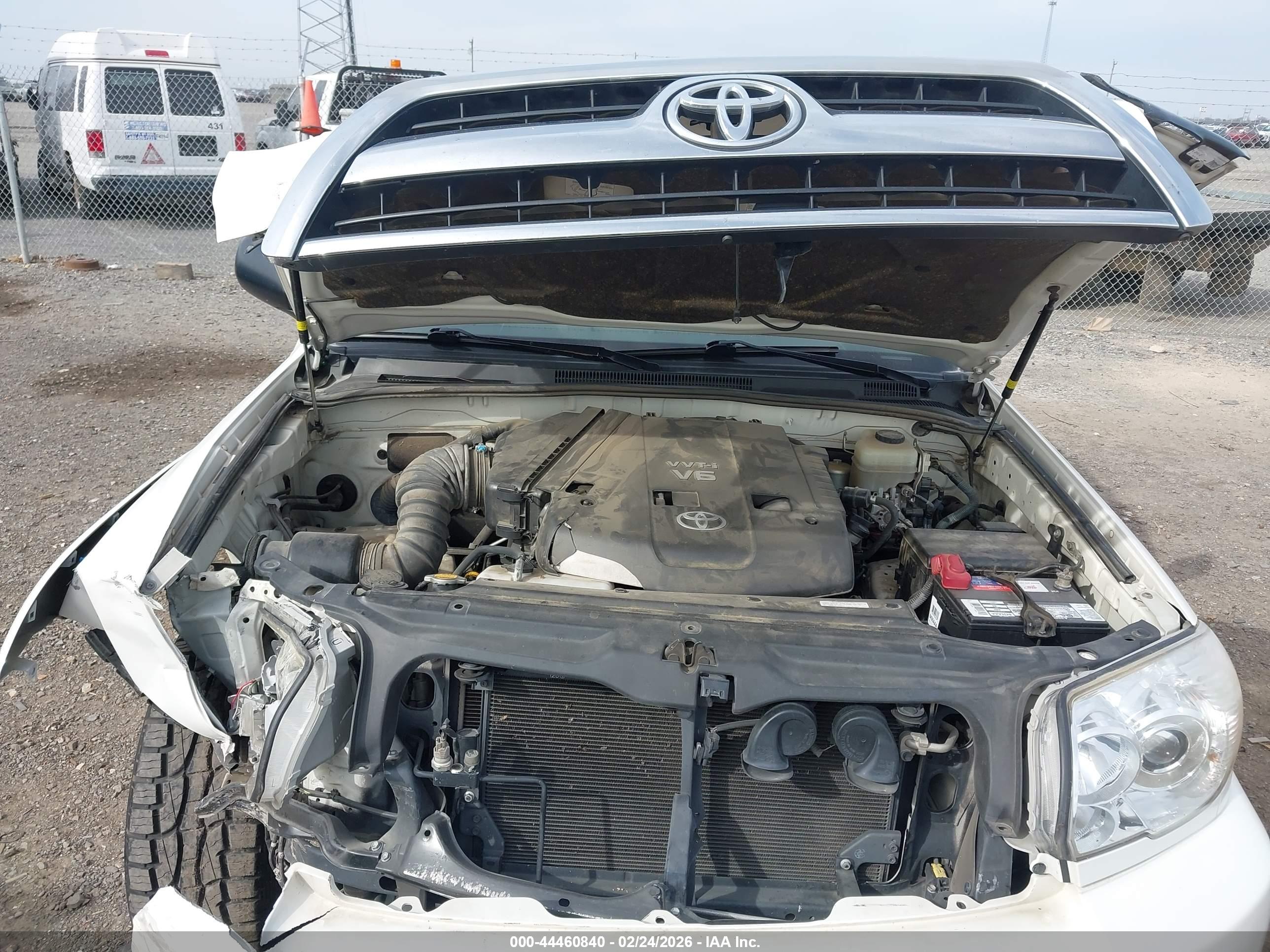 TOYOTA 4RUNNER image 10