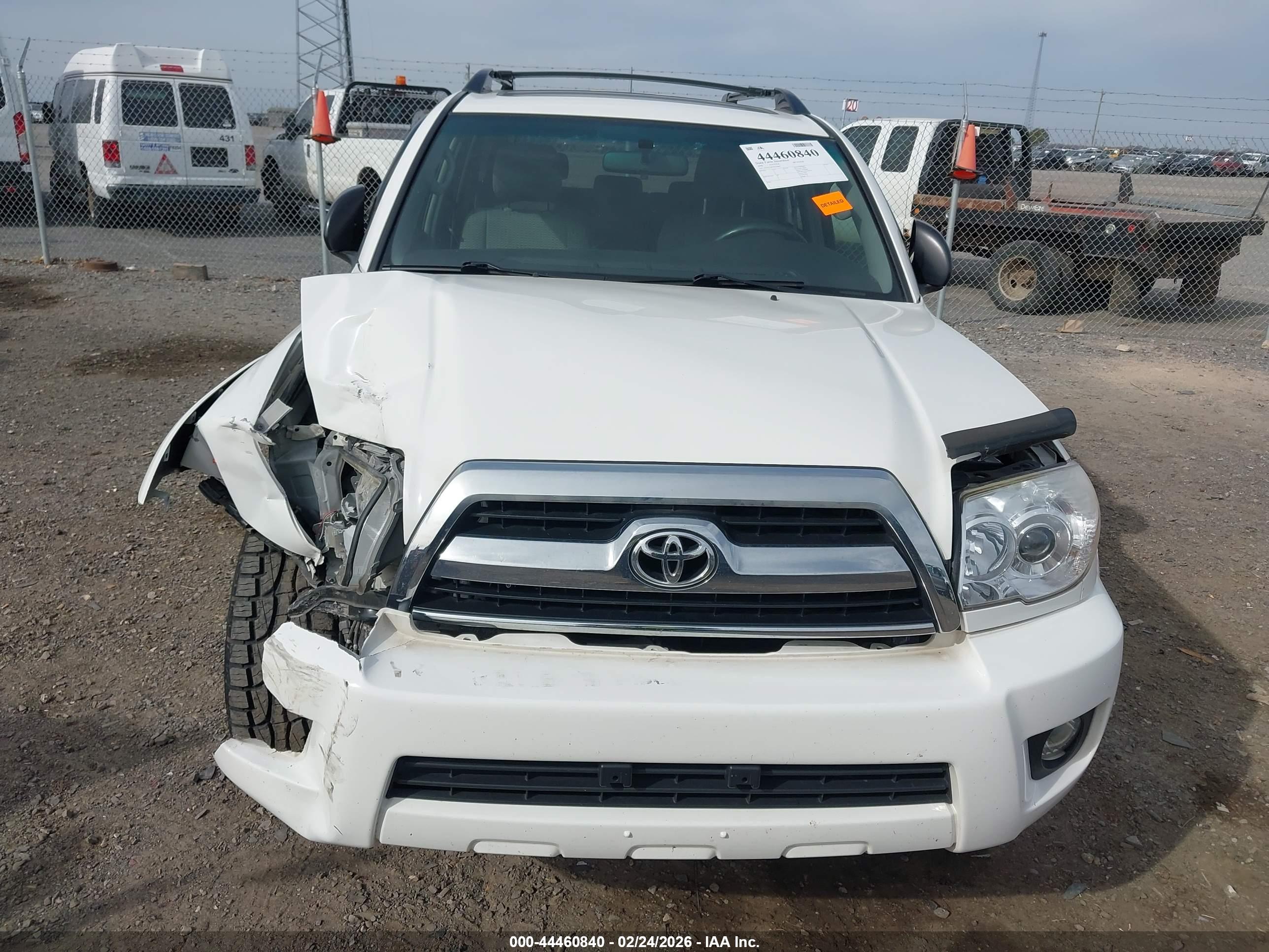 TOYOTA 4RUNNER image 6