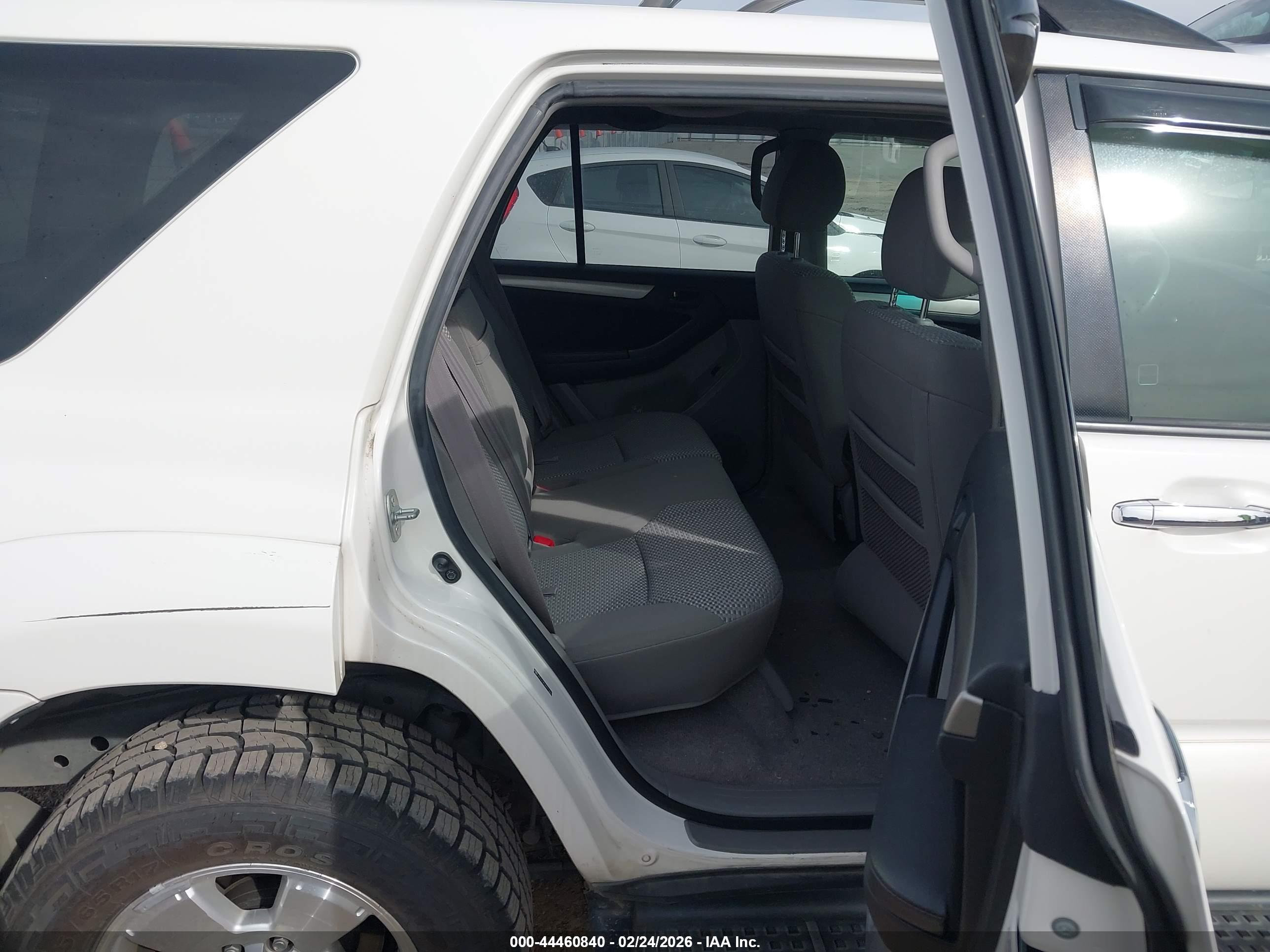 TOYOTA 4RUNNER image 8