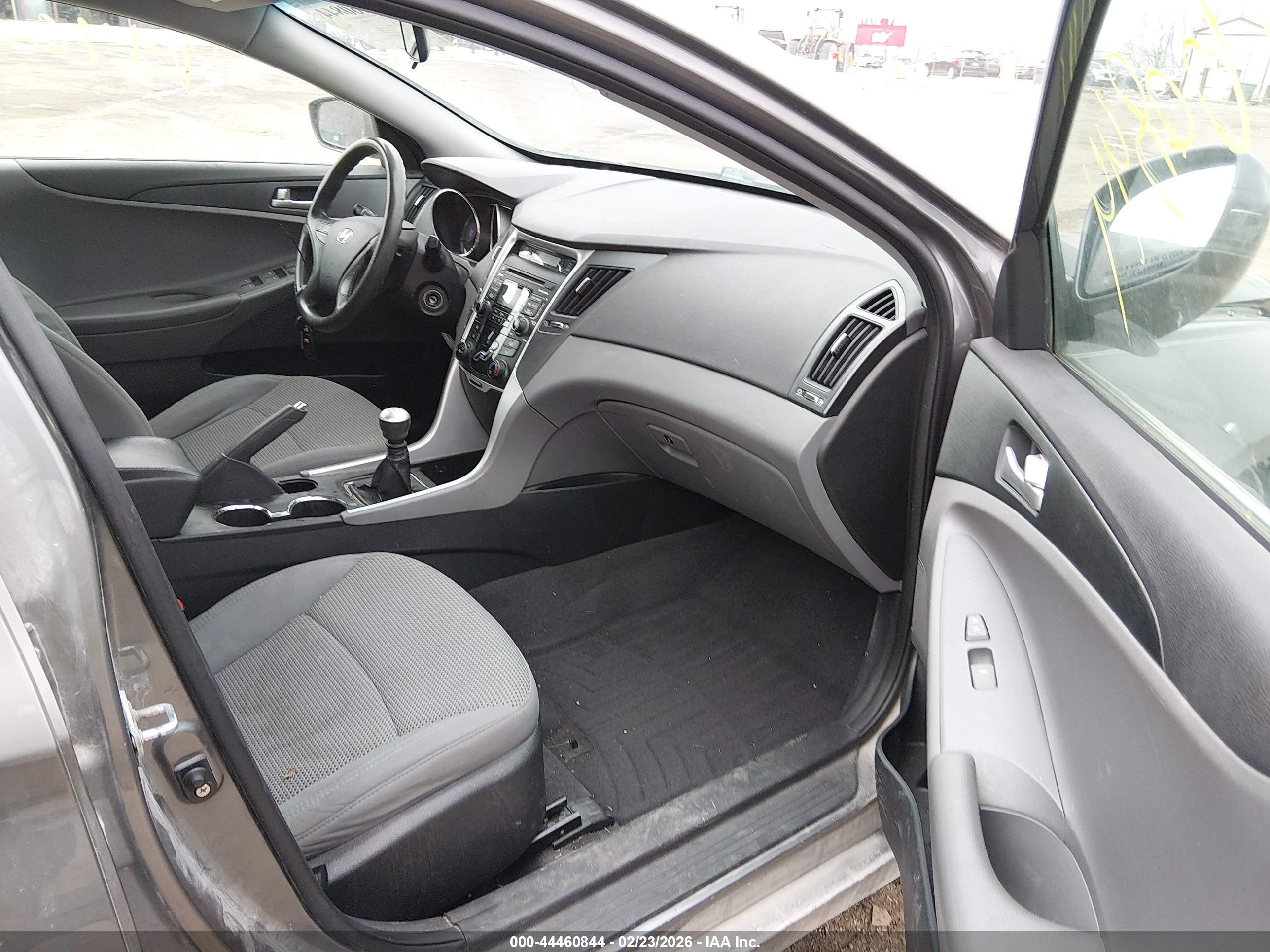 HYUNDAI SONATA image 5