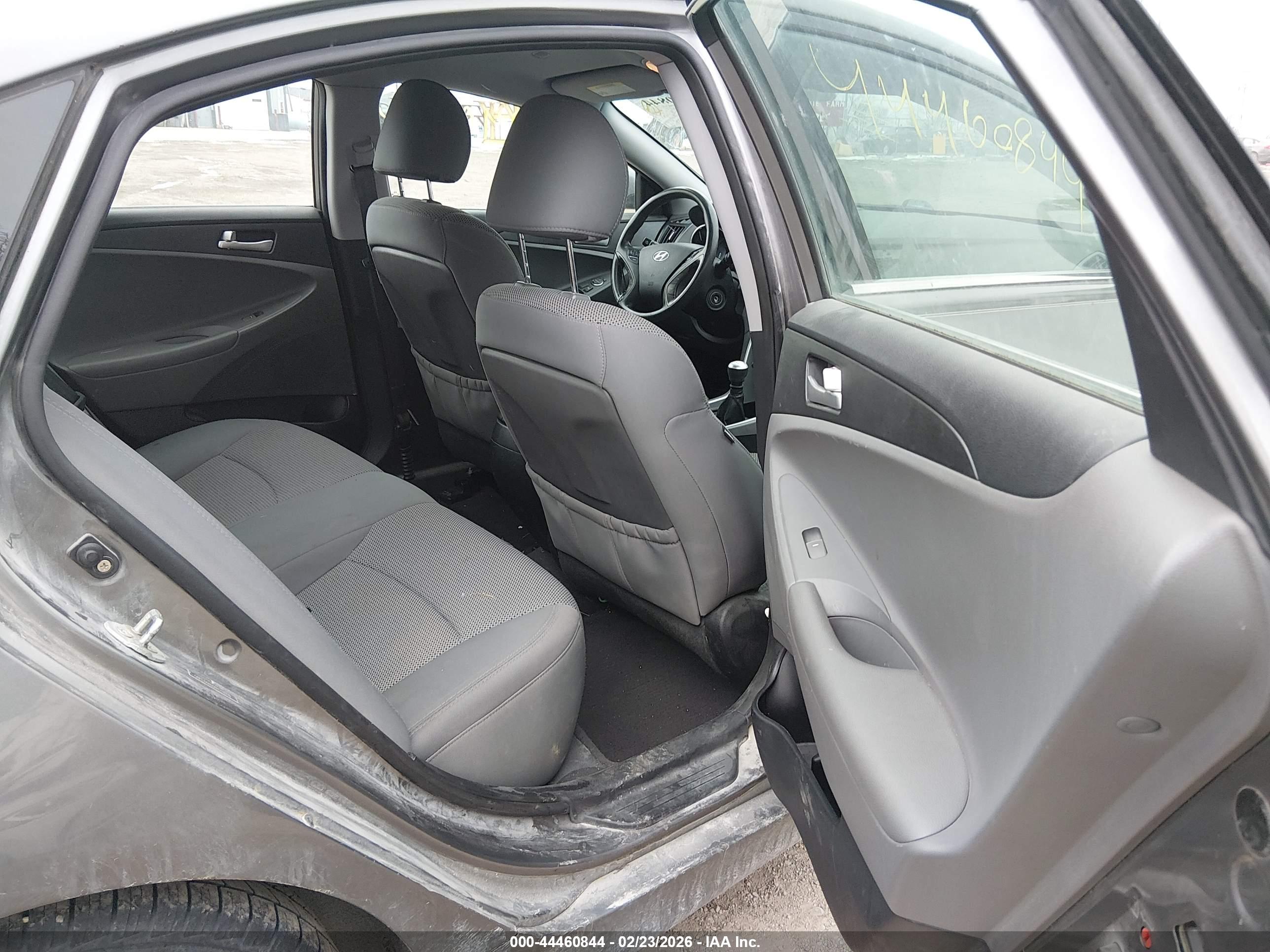 HYUNDAI SONATA image 8